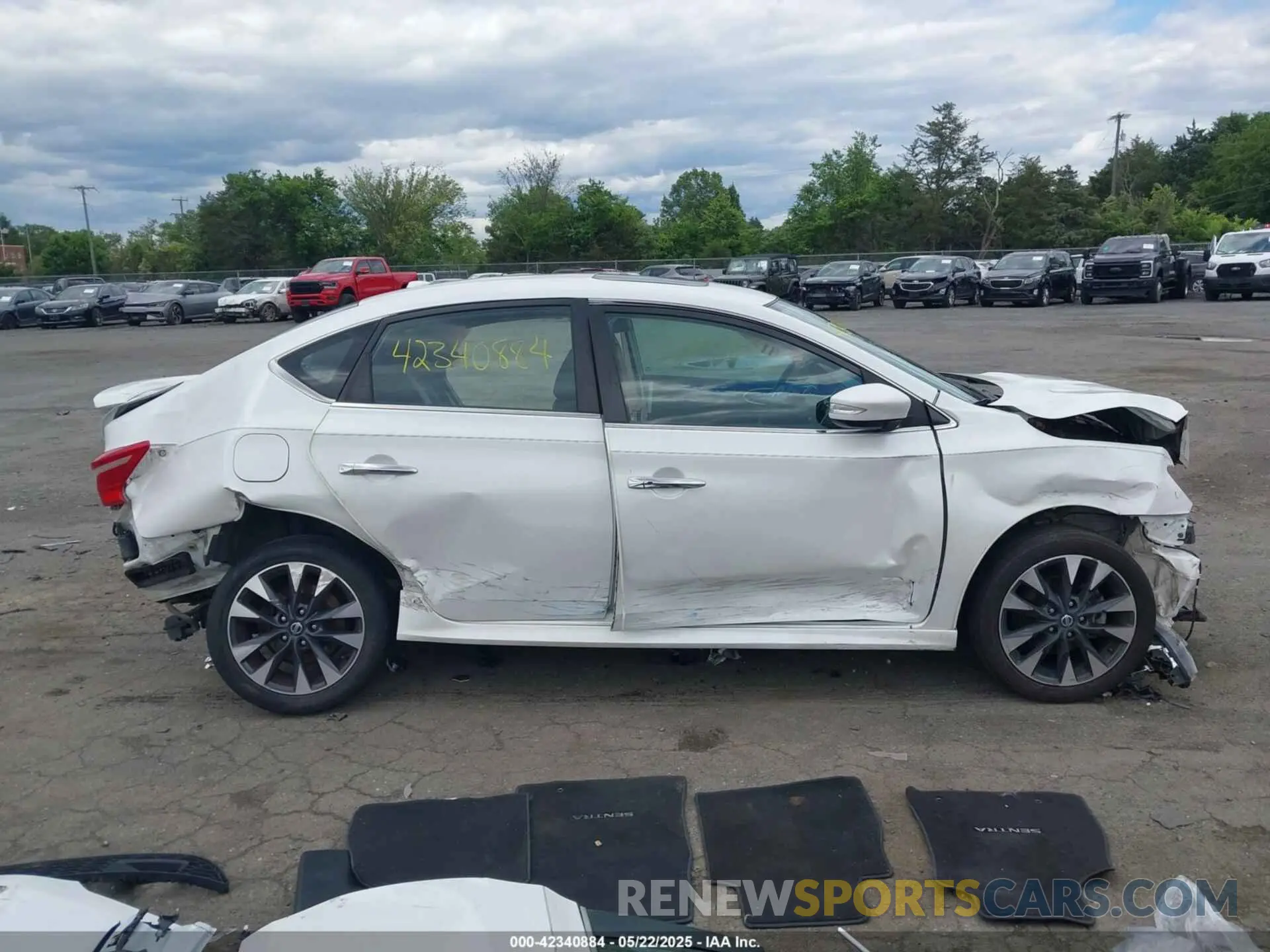 14 Photograph of a damaged car 3N1AB7AP0KY405287 NISSAN SENTRA 2019
