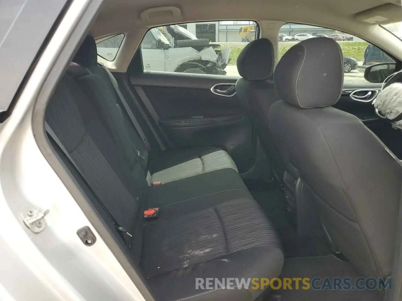 10 Photograph of a damaged car 3N1AB7AP0KY437544 NISSAN SENTRA 2019