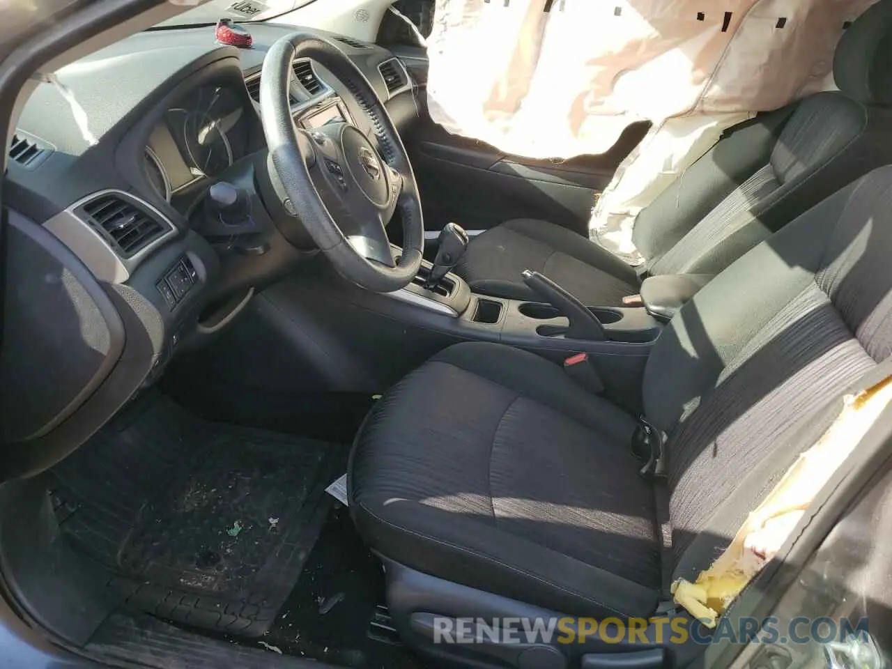 7 Photograph of a damaged car 3N1AB7AP0KY450682 NISSAN SENTRA 2019