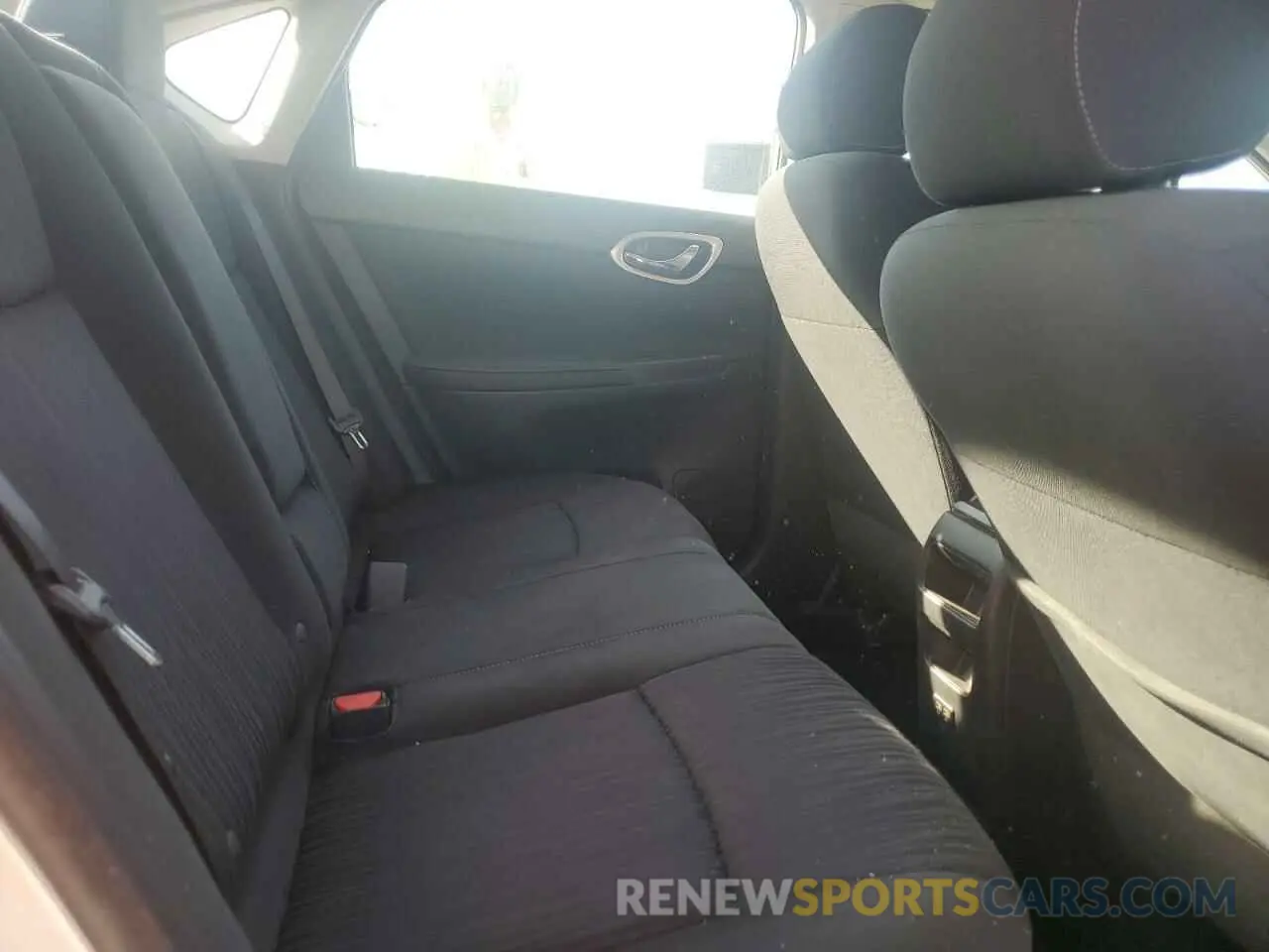 11 Photograph of a damaged car 3N1AB7AP1KL606564 NISSAN SENTRA 2019
