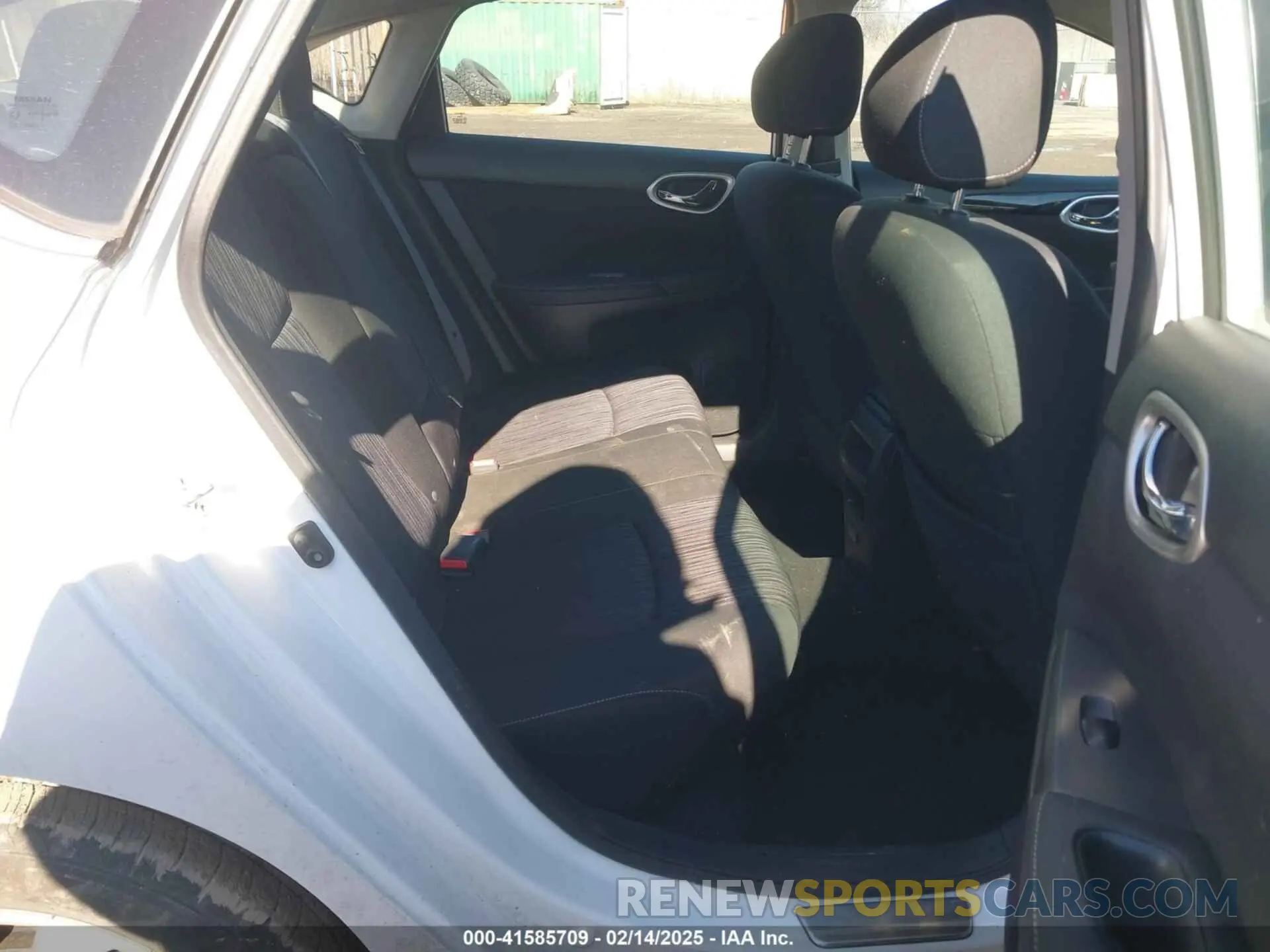 8 Photograph of a damaged car 3N1AB7AP1KL619072 NISSAN SENTRA 2019