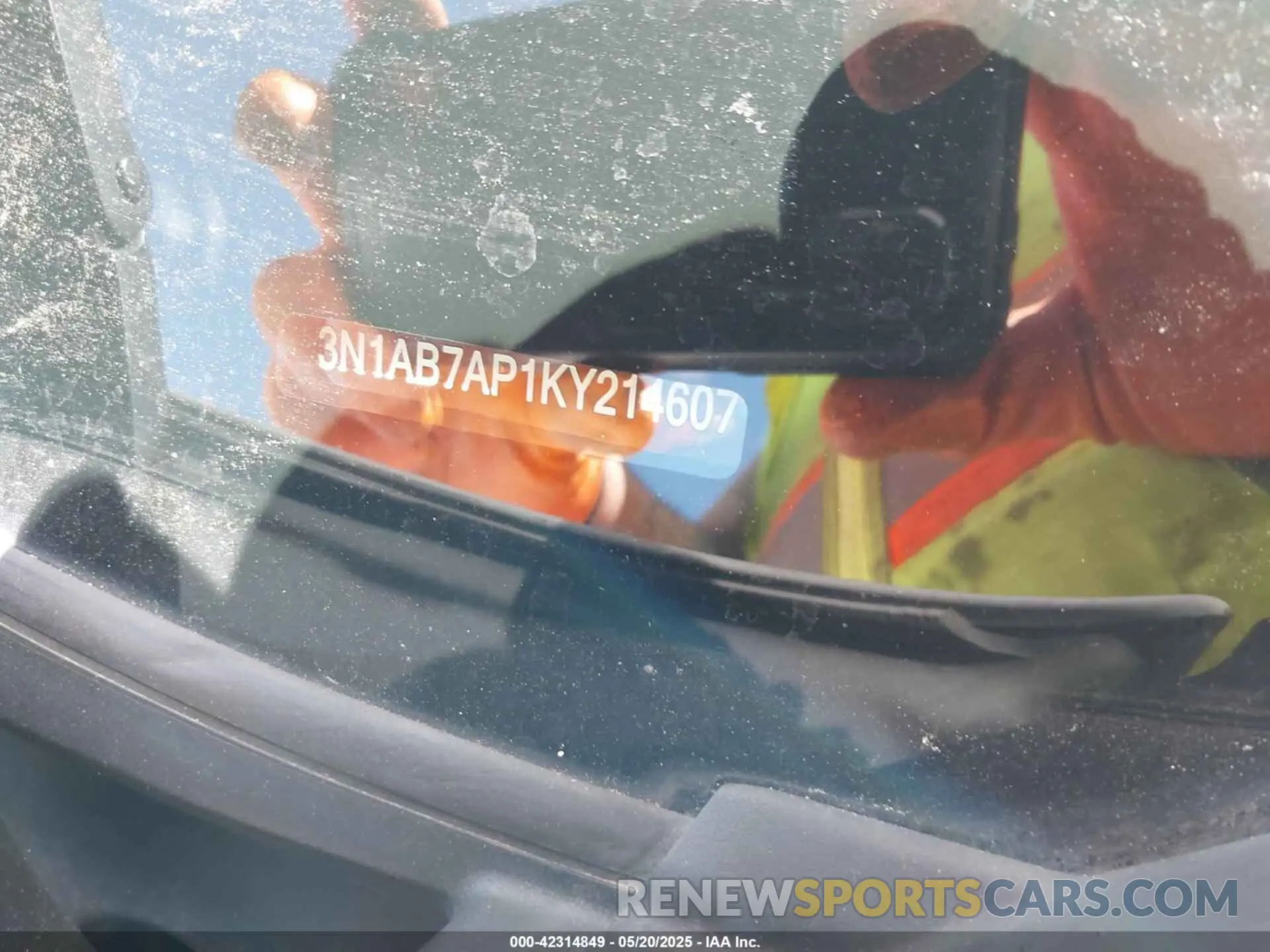 17 Photograph of a damaged car 3N1AB7AP1KY214607 NISSAN SENTRA 2019