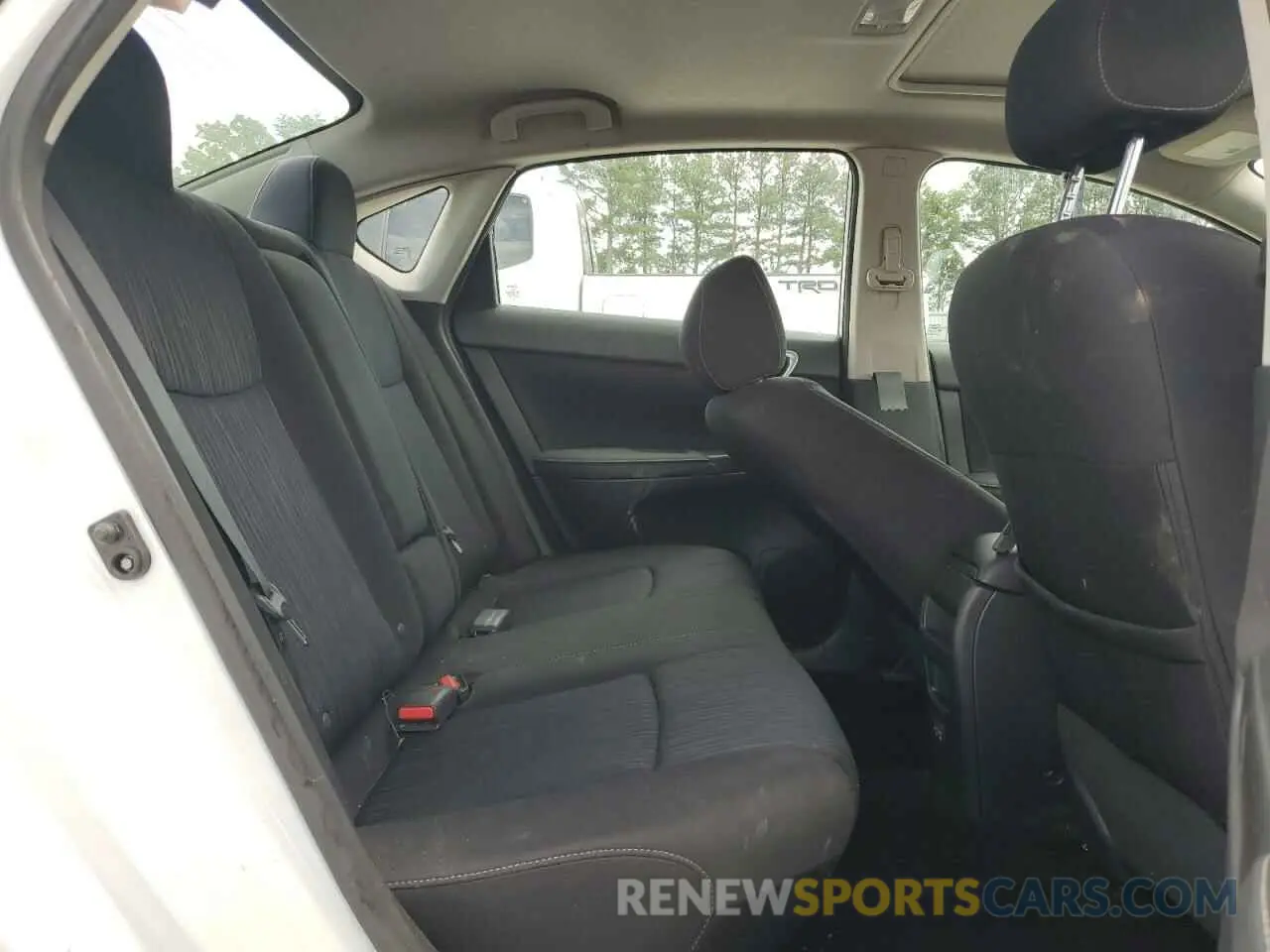 10 Photograph of a damaged car 3N1AB7AP1KY217037 NISSAN SENTRA 2019