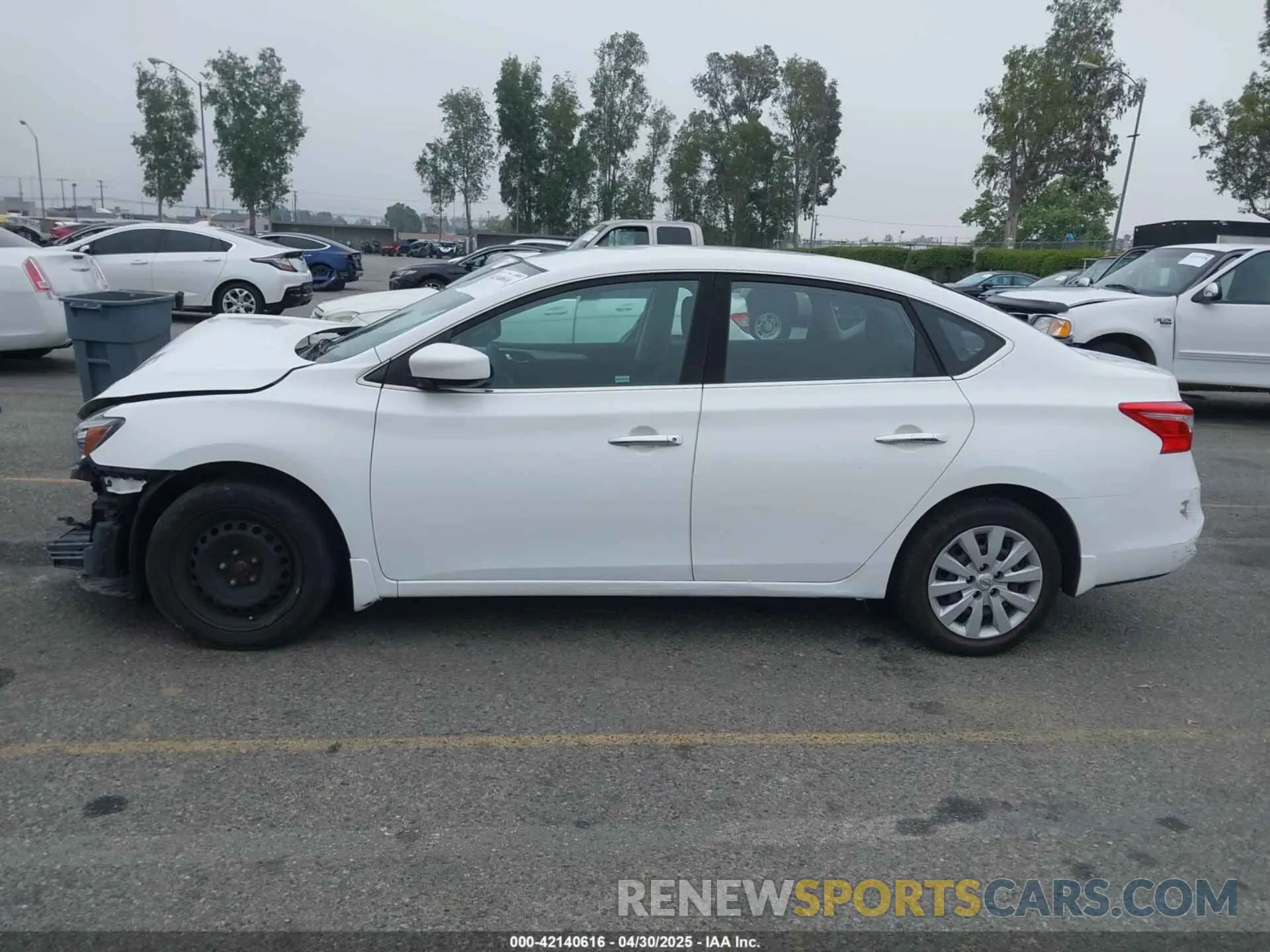 15 Photograph of a damaged car 3N1AB7AP1KY232900 NISSAN SENTRA 2019