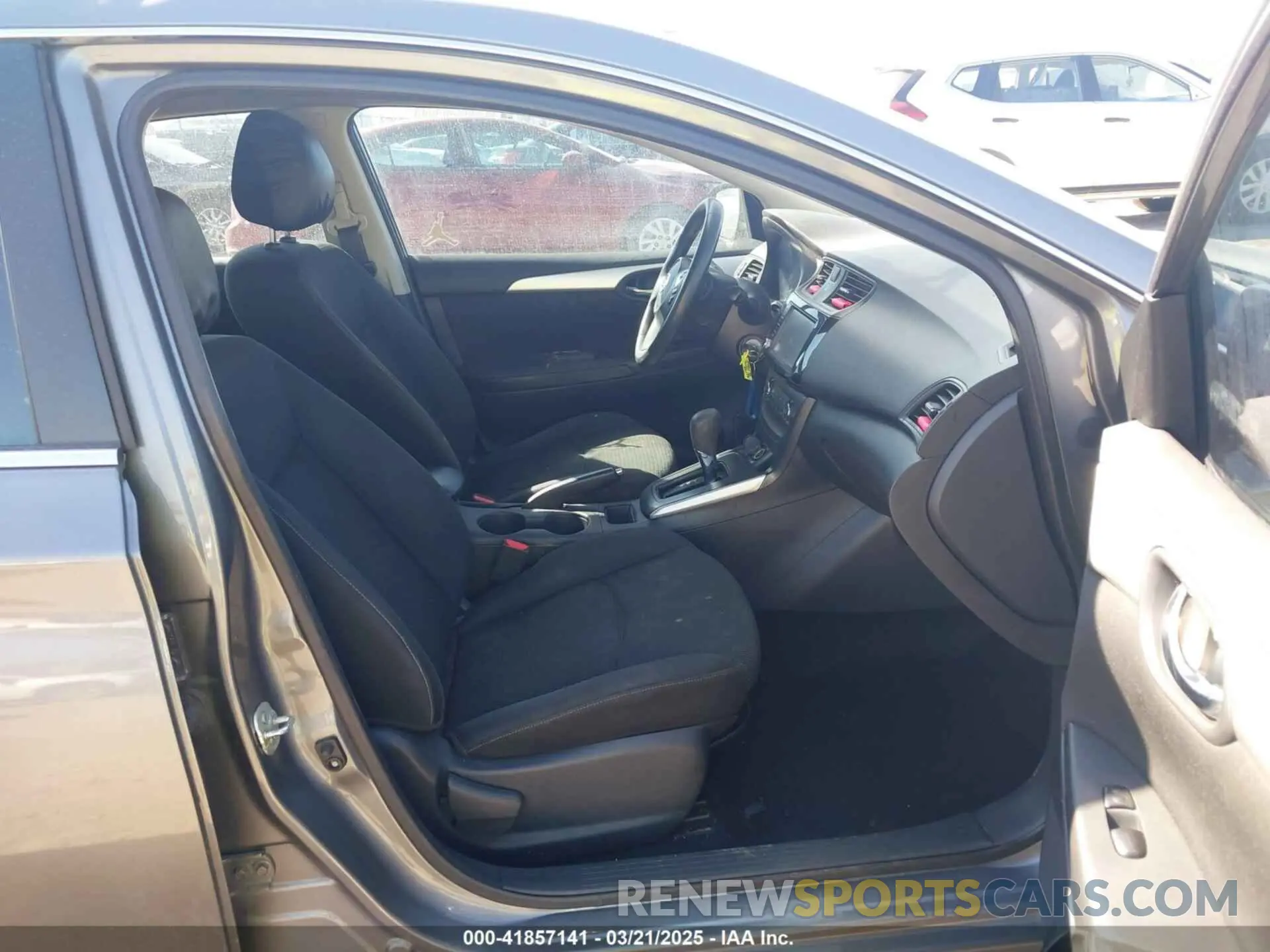 5 Photograph of a damaged car 3N1AB7AP1KY234789 NISSAN SENTRA 2019