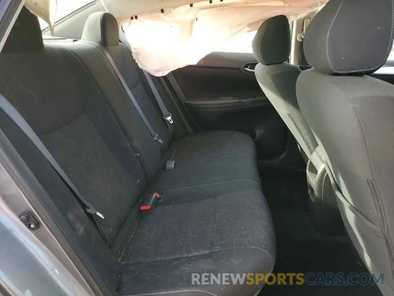 10 Photograph of a damaged car 3N1AB7AP1KY268361 NISSAN SENTRA 2019