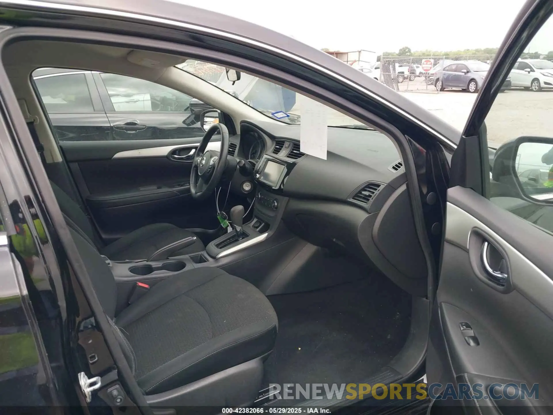 5 Photograph of a damaged car 3N1AB7AP1KY273107 NISSAN SENTRA 2019