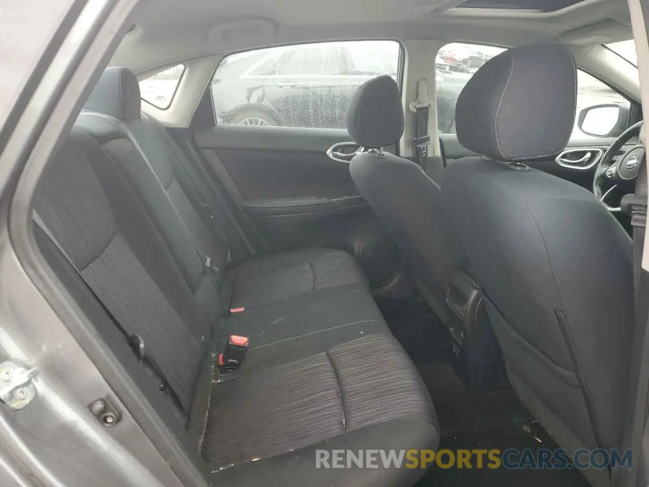 10 Photograph of a damaged car 3N1AB7AP1KY276301 NISSAN SENTRA 2019