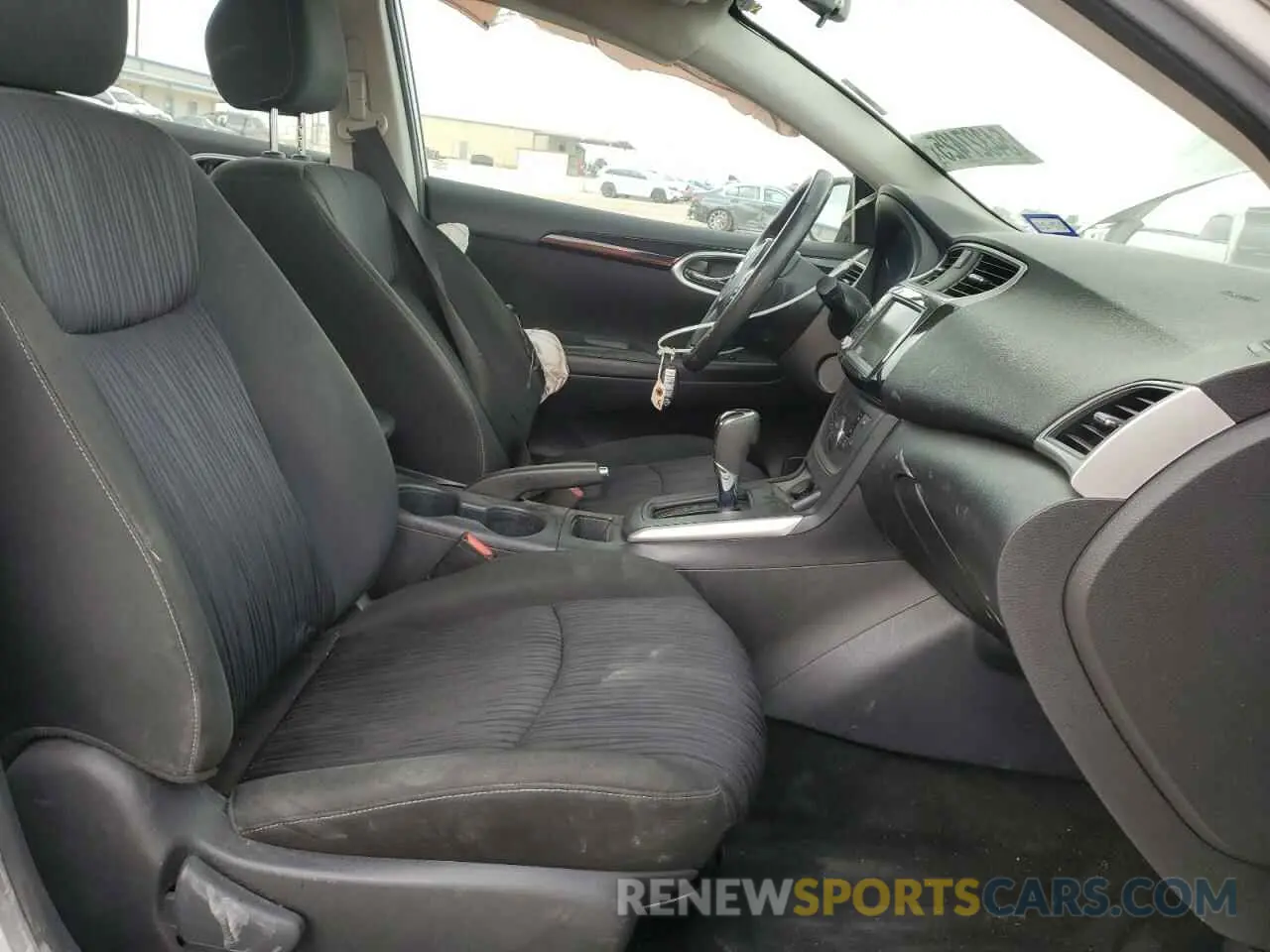 7 Photograph of a damaged car 3N1AB7AP1KY282289 NISSAN SENTRA 2019