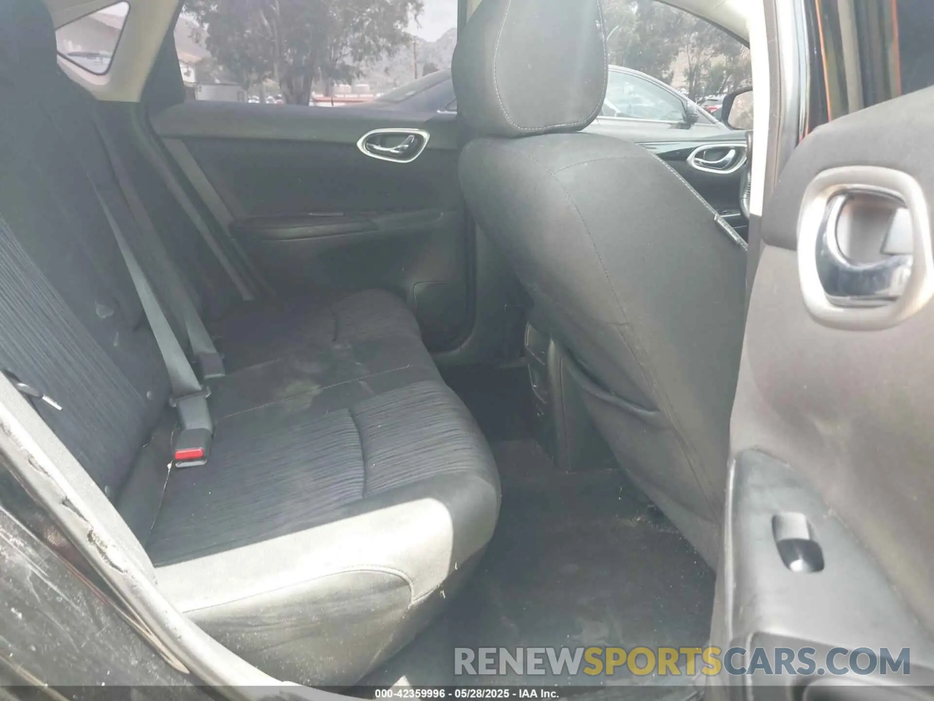 8 Photograph of a damaged car 3N1AB7AP1KY294765 NISSAN SENTRA 2019