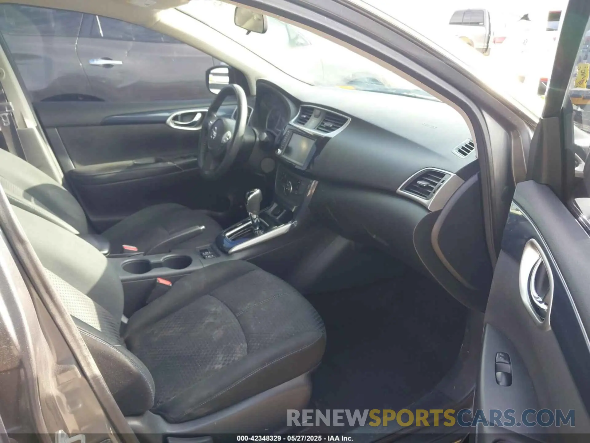 5 Photograph of a damaged car 3N1AB7AP1KY299173 NISSAN SENTRA 2019