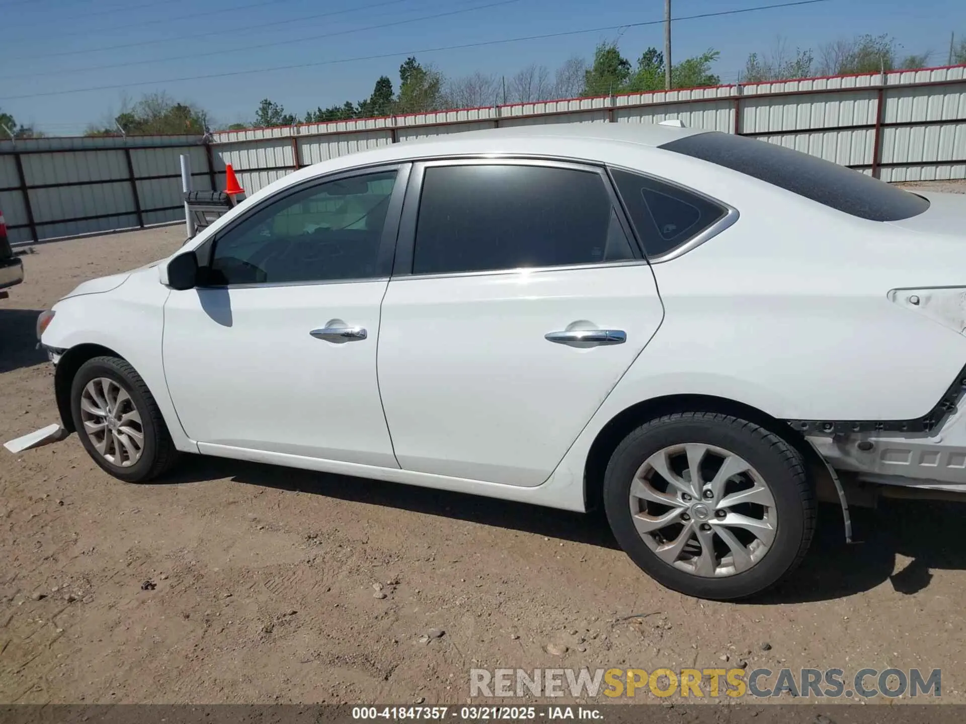 15 Photograph of a damaged car 3N1AB7AP1KY309037 NISSAN SENTRA 2019