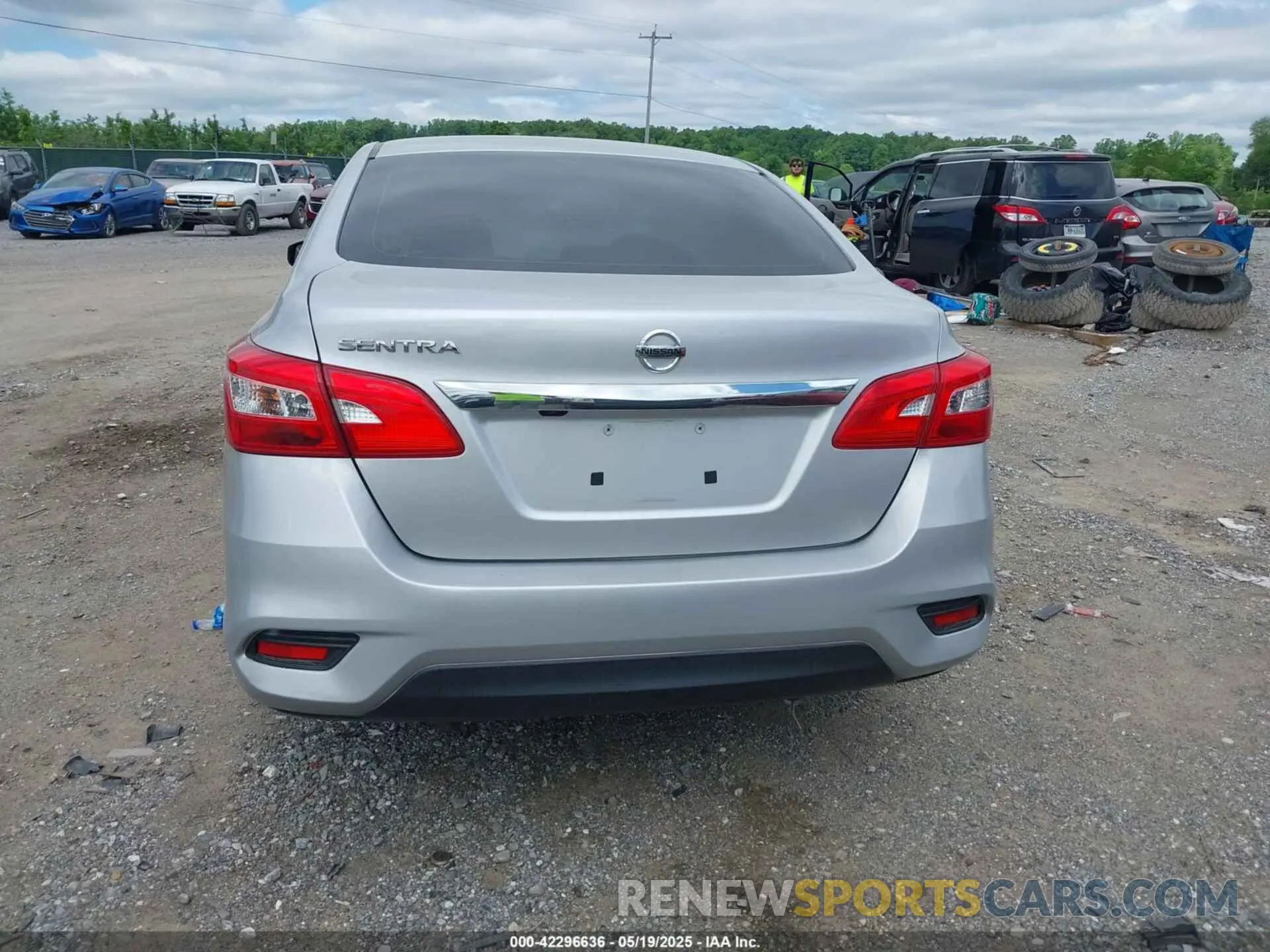 15 Photograph of a damaged car 3N1AB7AP1KY351529 NISSAN SENTRA 2019
