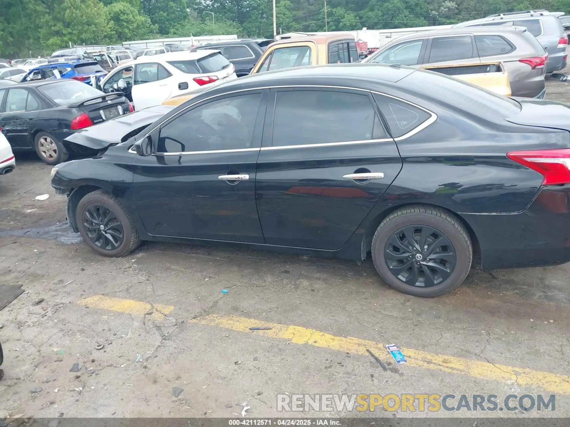 14 Photograph of a damaged car 3N1AB7AP1KY352664 NISSAN SENTRA 2019