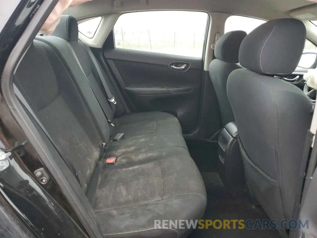 11 Photograph of a damaged car 3N1AB7AP1KY371764 NISSAN SENTRA 2019
