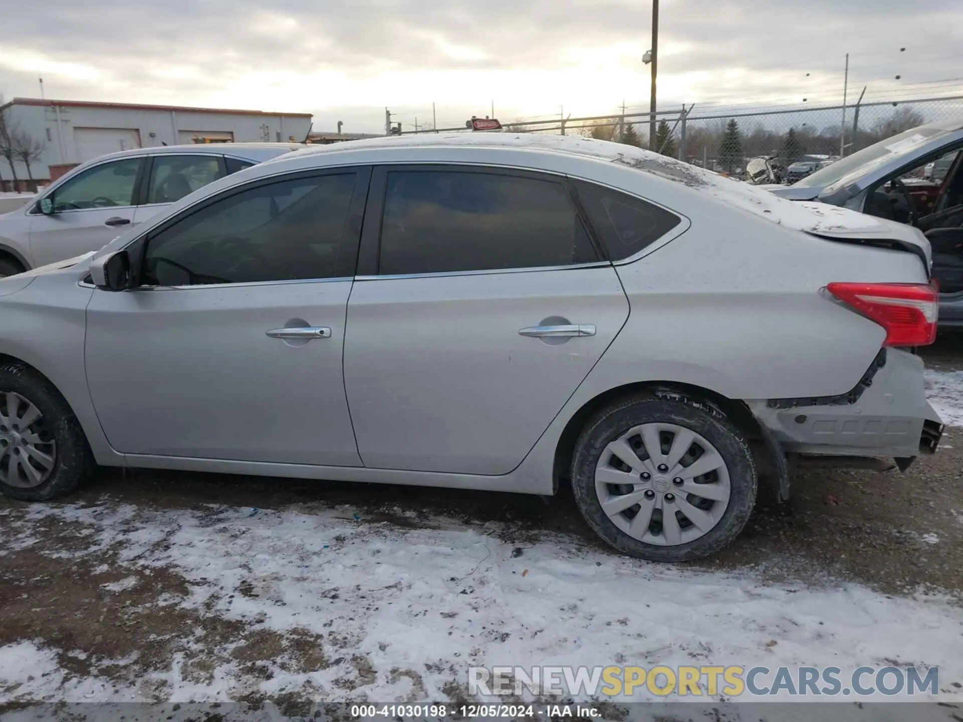 14 Photograph of a damaged car 3N1AB7AP1KY372526 NISSAN SENTRA 2019