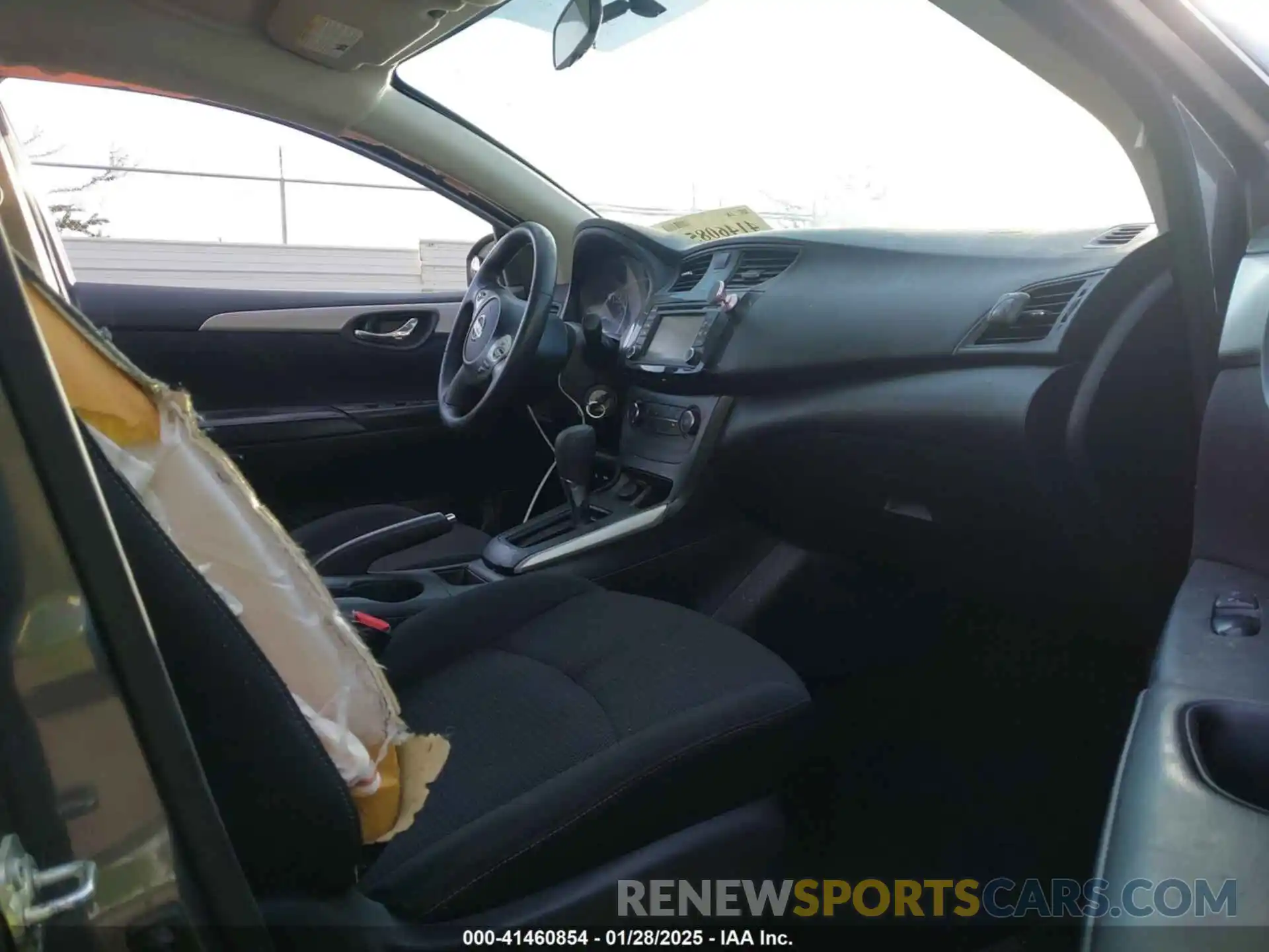 5 Photograph of a damaged car 3N1AB7AP1KY375457 NISSAN SENTRA 2019