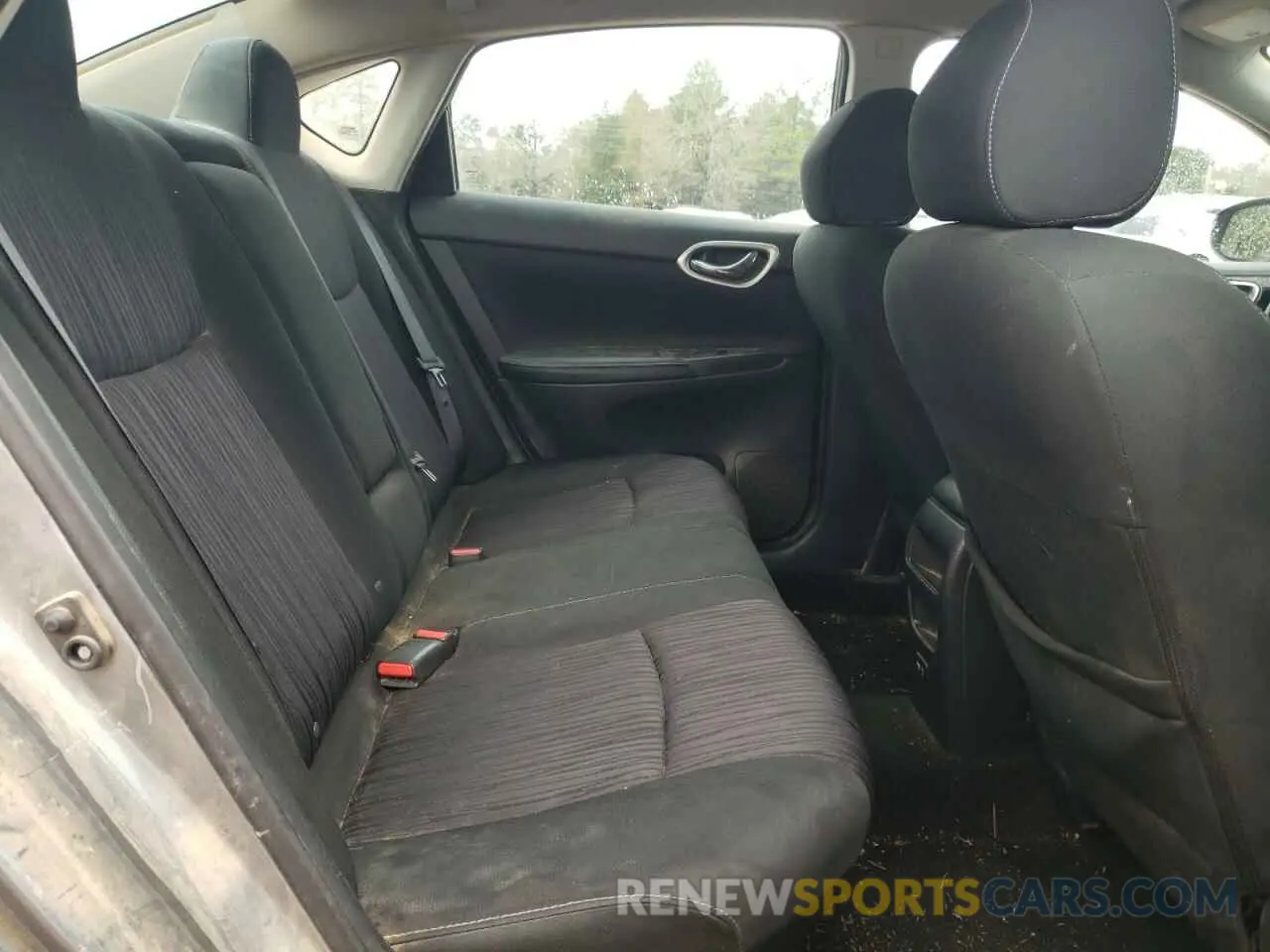 10 Photograph of a damaged car 3N1AB7AP1KY379654 NISSAN SENTRA 2019