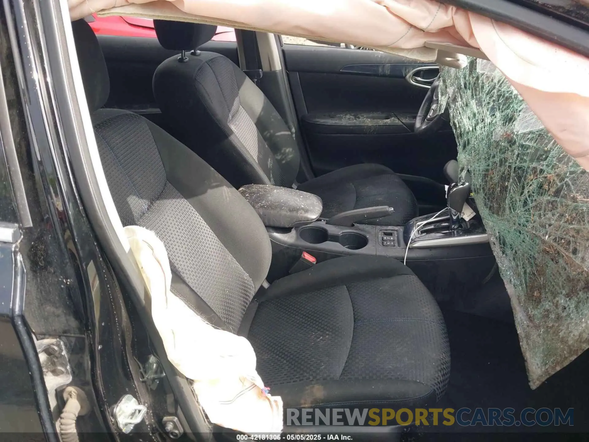 5 Photograph of a damaged car 3N1AB7AP1KY399709 NISSAN SENTRA 2019