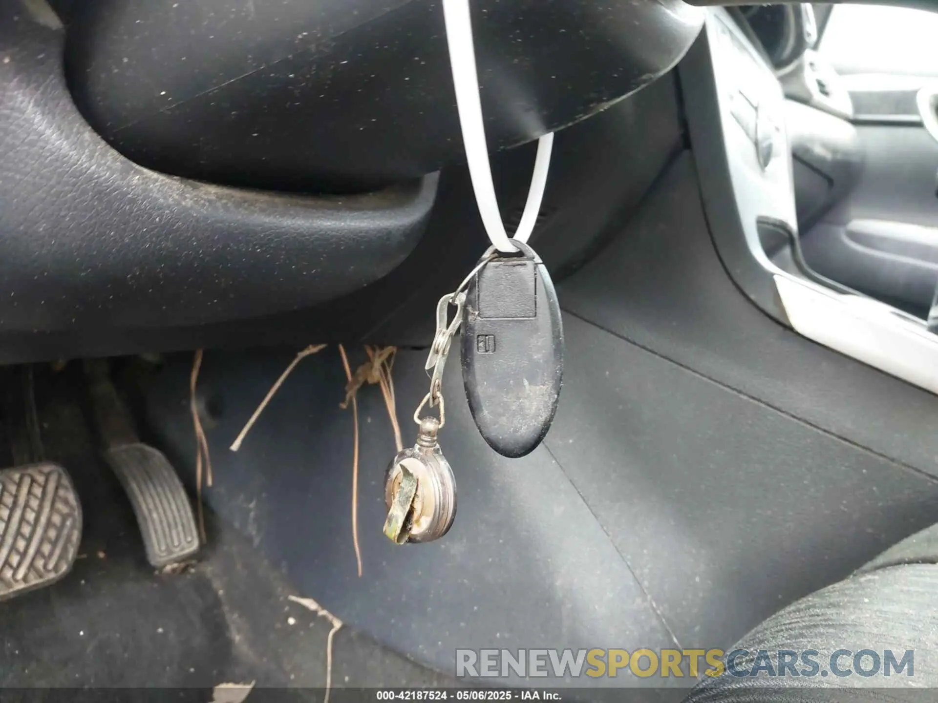 11 Photograph of a damaged car 3N1AB7AP1KY425046 NISSAN SENTRA 2019