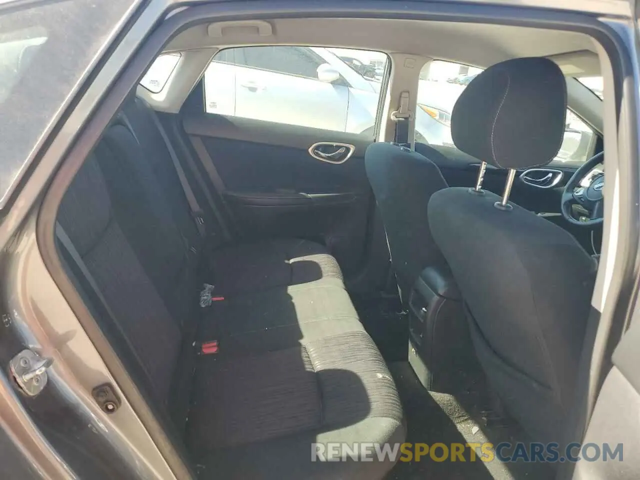 10 Photograph of a damaged car 3N1AB7AP1KY429324 NISSAN SENTRA 2019