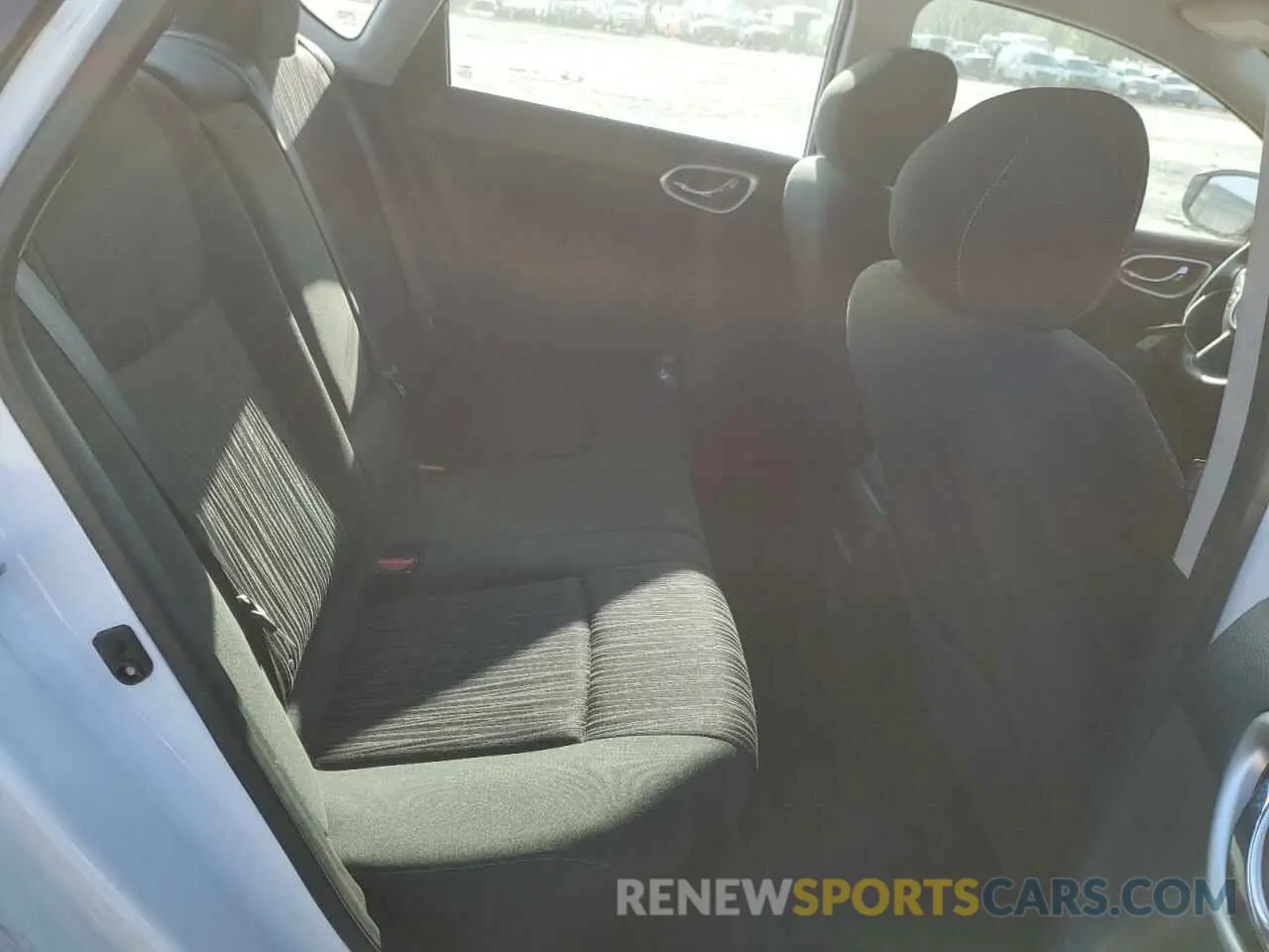 10 Photograph of a damaged car 3N1AB7AP1KY433468 NISSAN SENTRA 2019