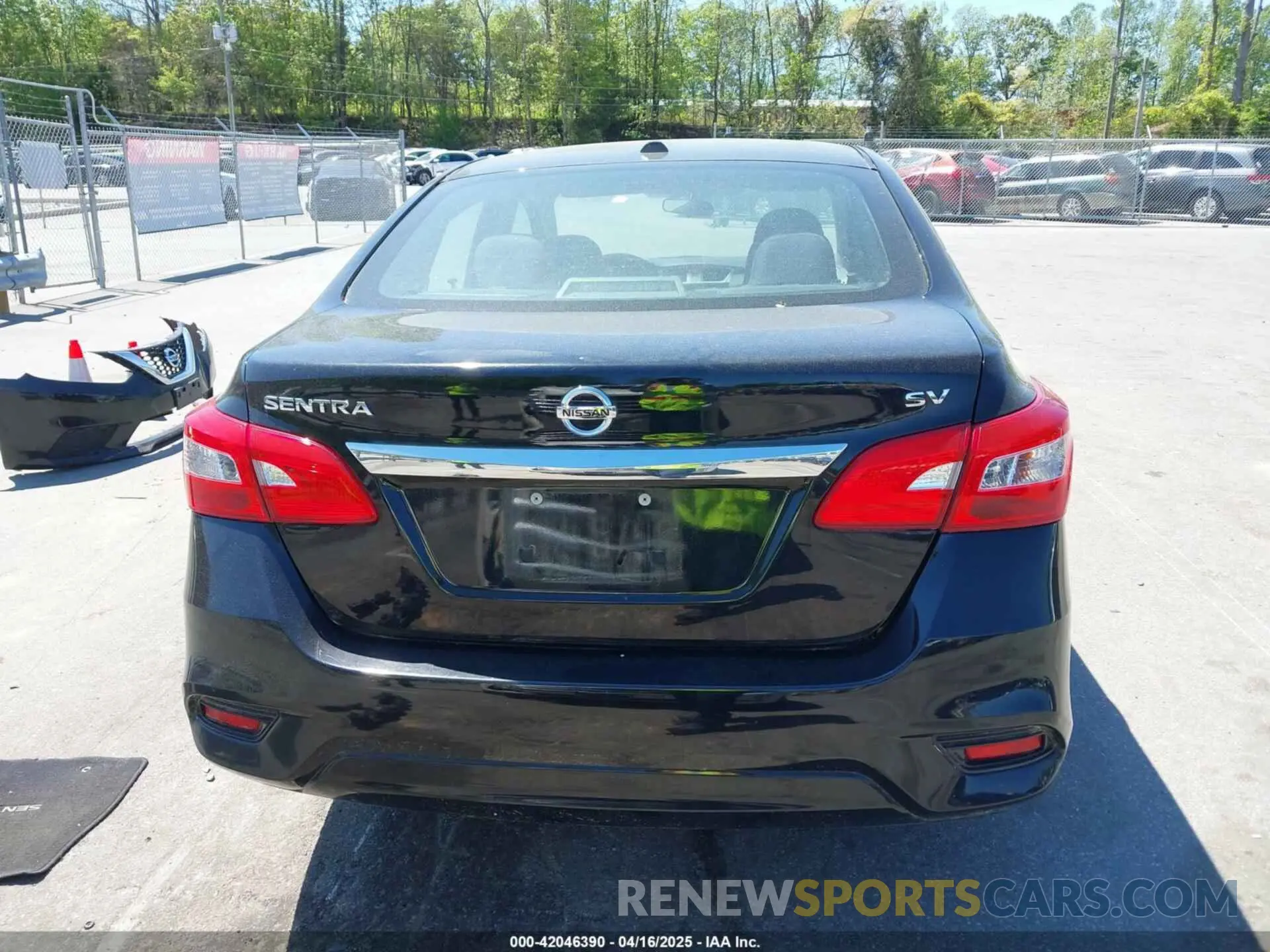 17 Photograph of a damaged car 3N1AB7AP2KL605486 NISSAN SENTRA 2019