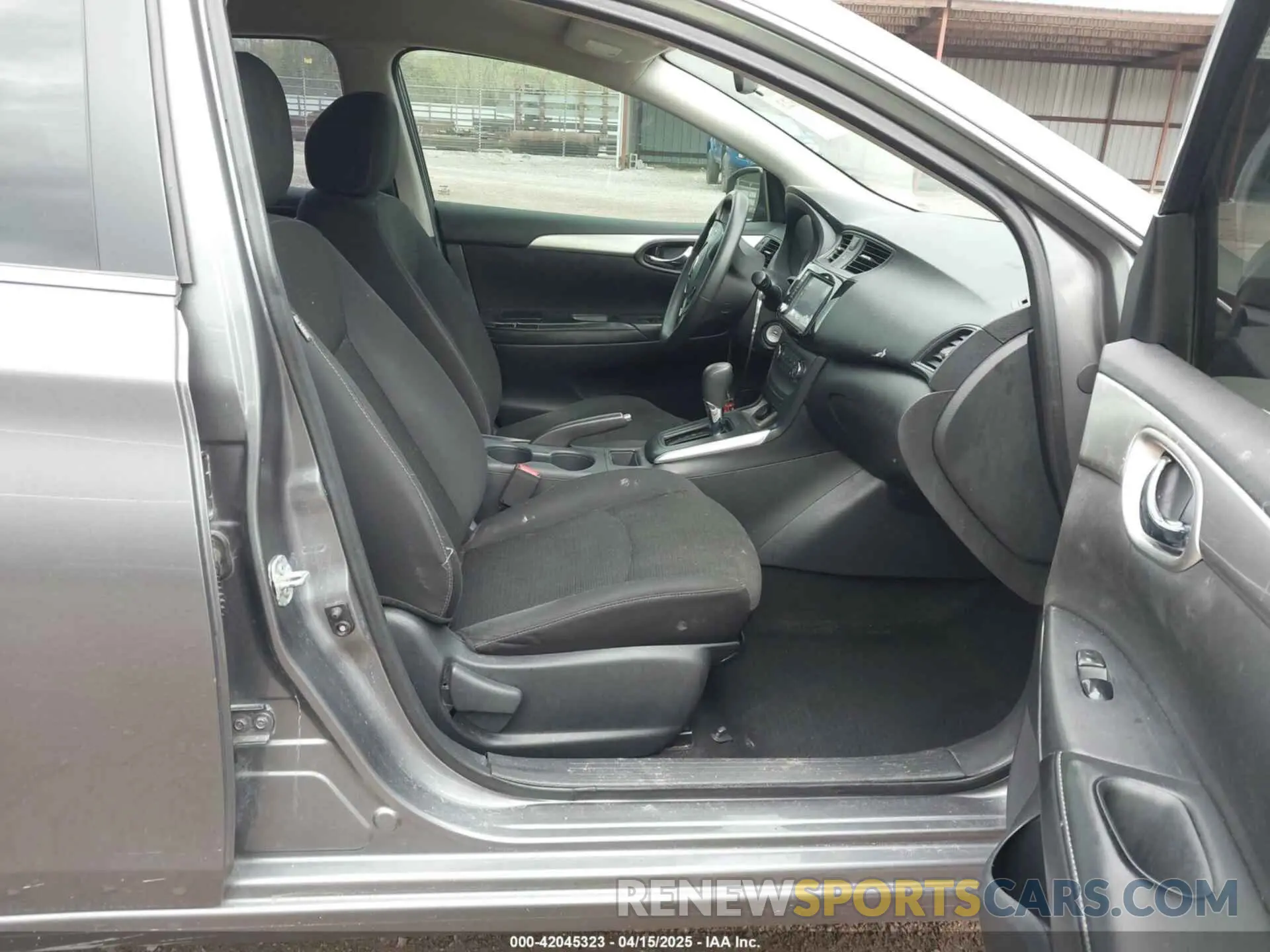 5 Photograph of a damaged car 3N1AB7AP2KY231626 NISSAN SENTRA 2019
