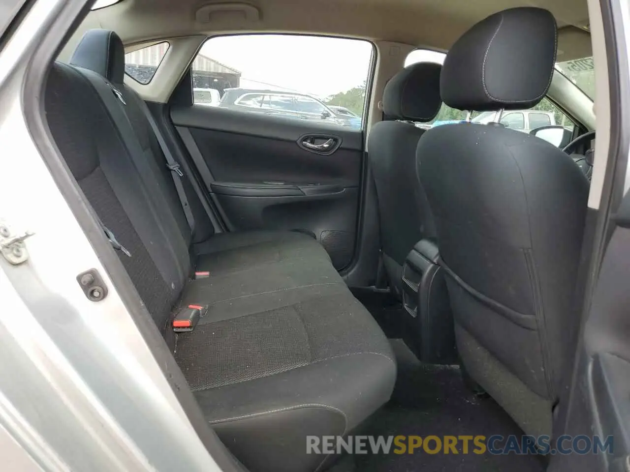 10 Photograph of a damaged car 3N1AB7AP2KY247051 NISSAN SENTRA 2019