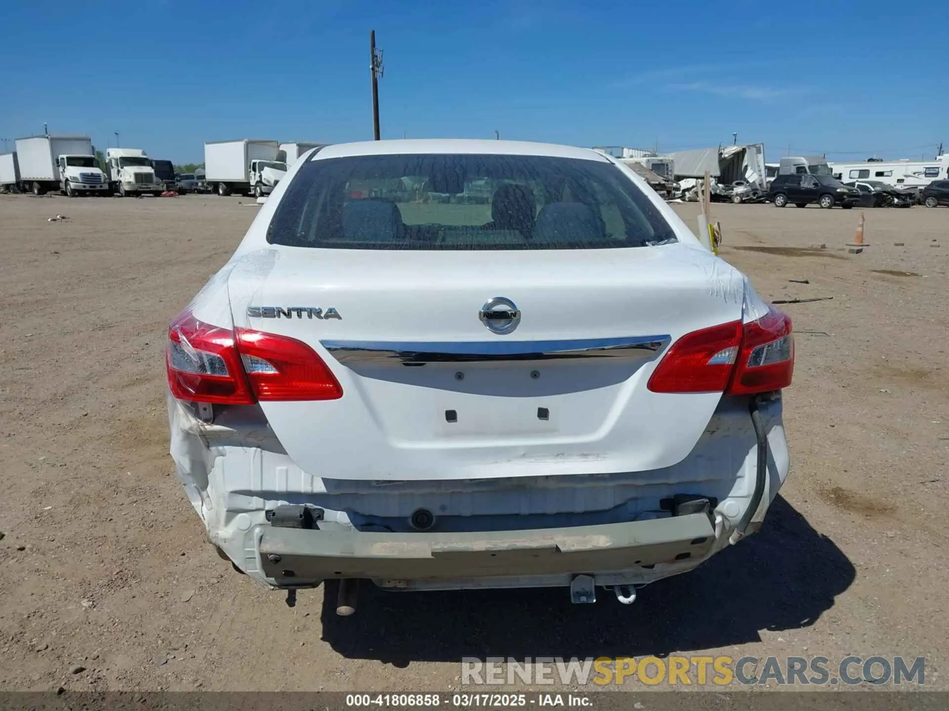 17 Photograph of a damaged car 3N1AB7AP2KY303215 NISSAN SENTRA 2019