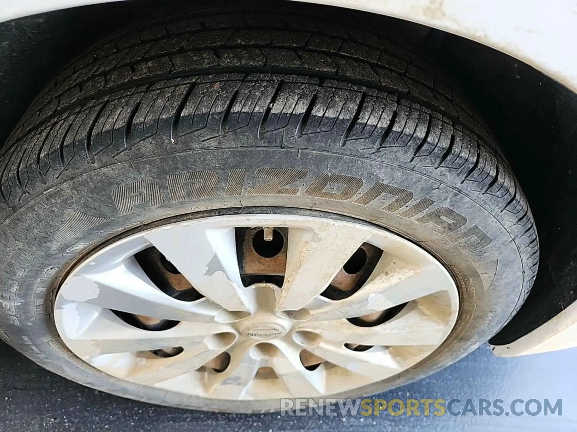 5 Photograph of a damaged car 3N1AB7AP2KY325098 NISSAN SENTRA 2019