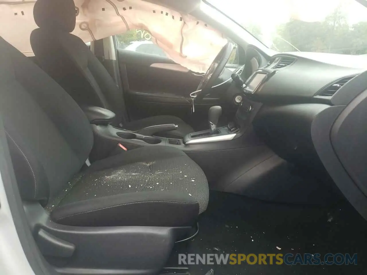 5 Photograph of a damaged car 3N1AB7AP2KY338773 NISSAN SENTRA 2019