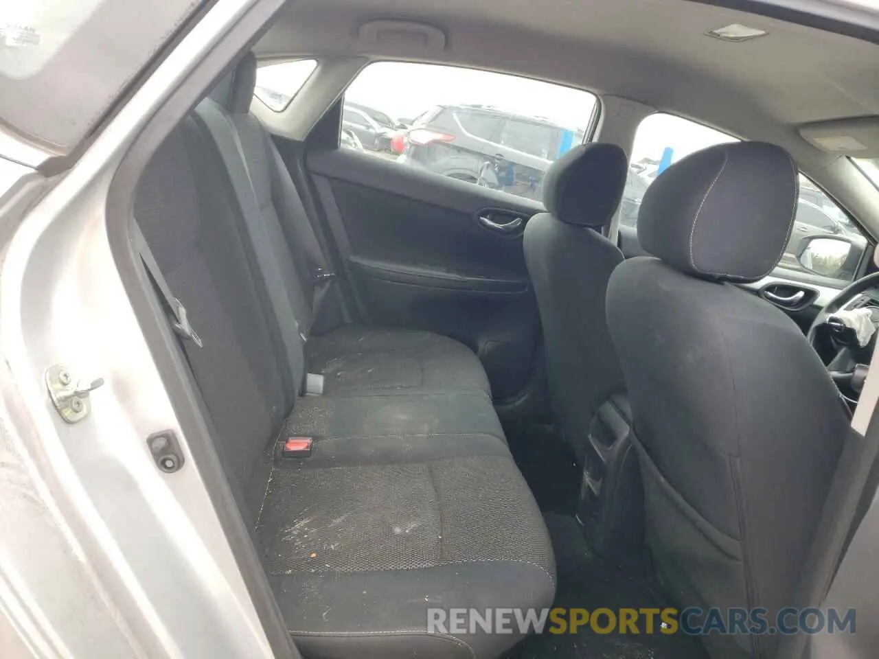 11 Photograph of a damaged car 3N1AB7AP2KY352902 NISSAN SENTRA 2019