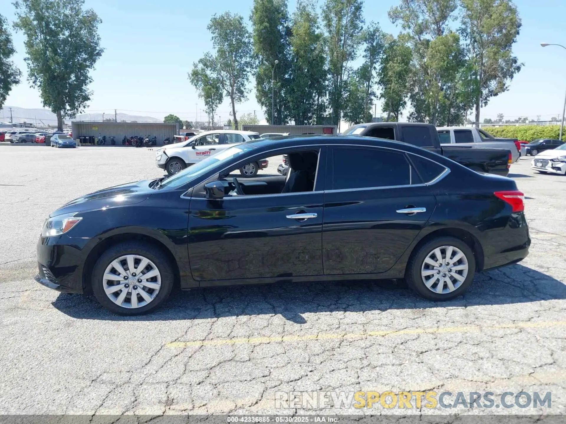 14 Photograph of a damaged car 3N1AB7AP2KY354861 NISSAN SENTRA 2019