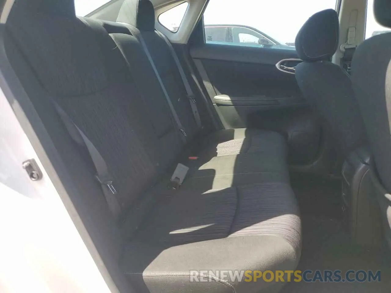 10 Photograph of a damaged car 3N1AB7AP2KY435309 NISSAN SENTRA 2019