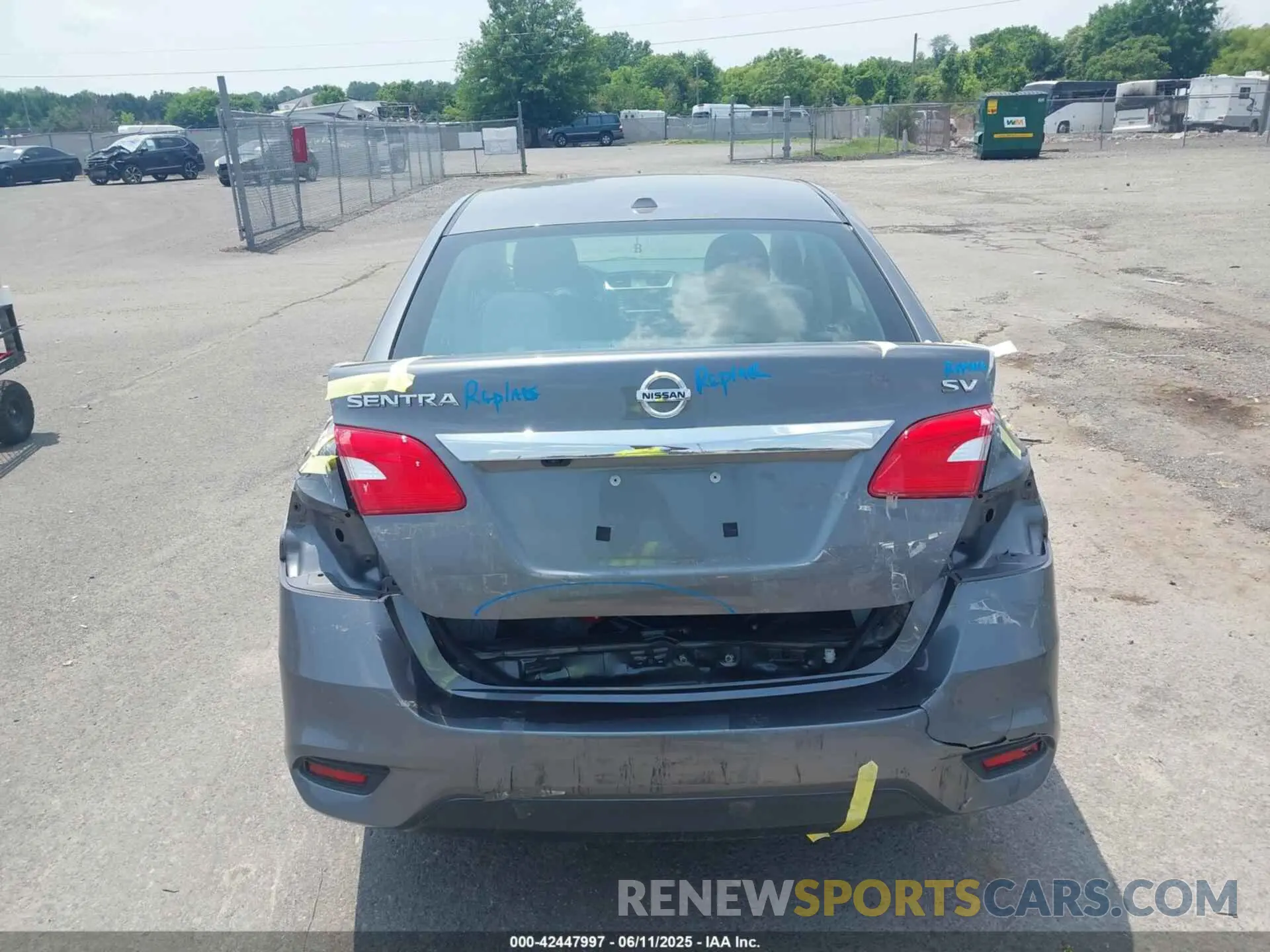 17 Photograph of a damaged car 3N1AB7AP2KY441725 NISSAN SENTRA 2019