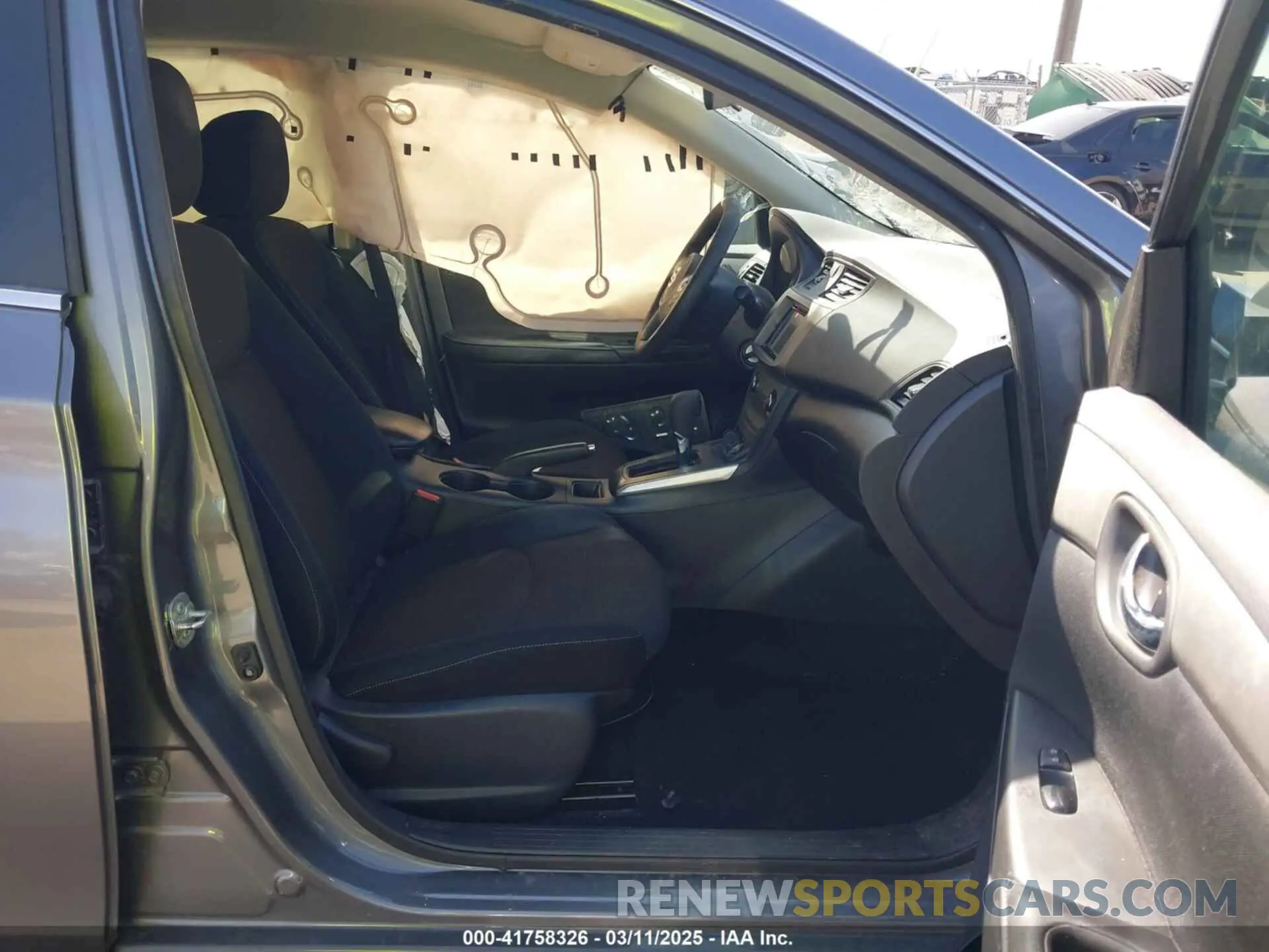 5 Photograph of a damaged car 3N1AB7AP2KY457262 NISSAN SENTRA 2019