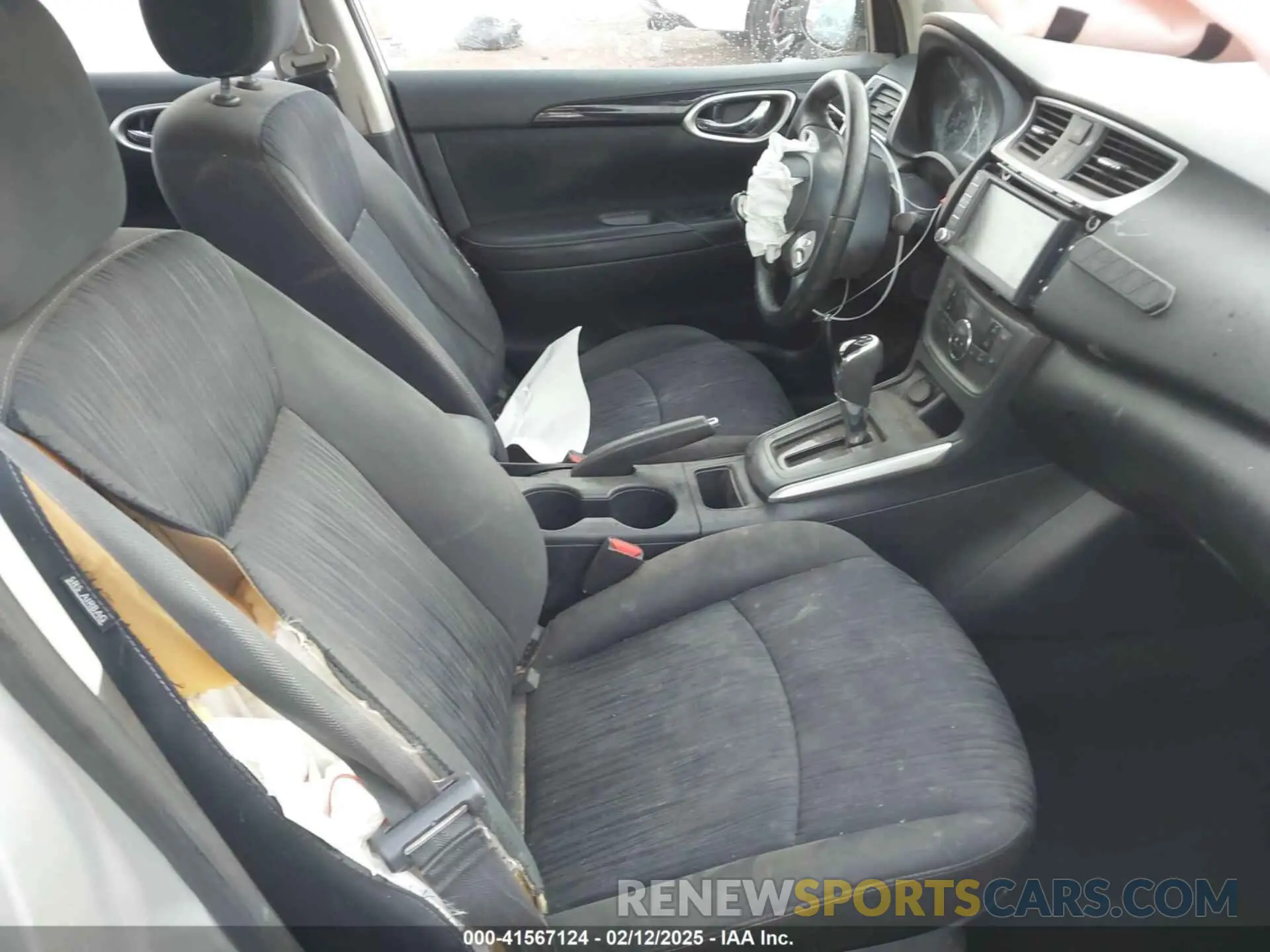 5 Photograph of a damaged car 3N1AB7AP3KL608249 NISSAN SENTRA 2019