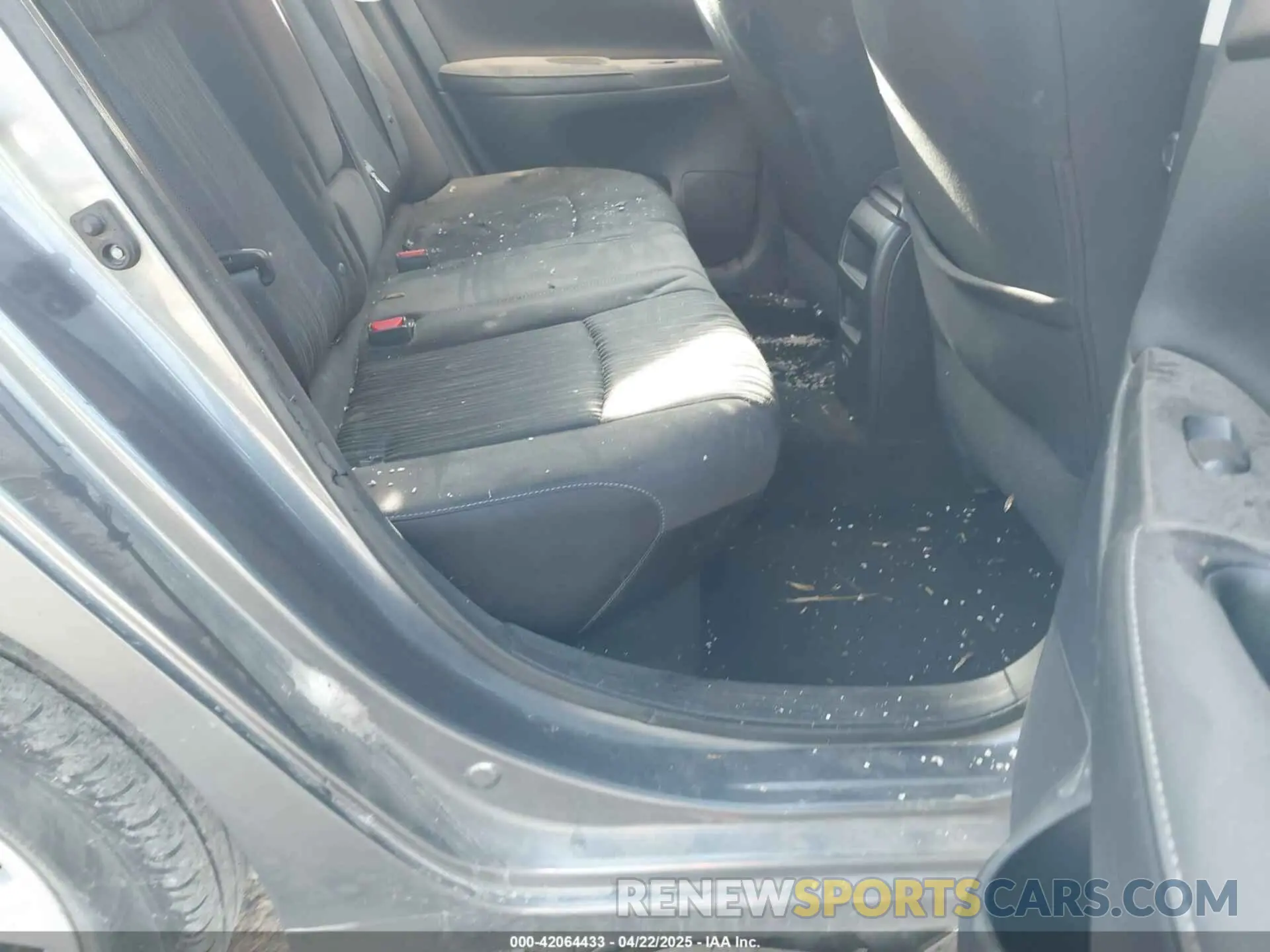 8 Photograph of a damaged car 3N1AB7AP3KL609109 NISSAN SENTRA 2019