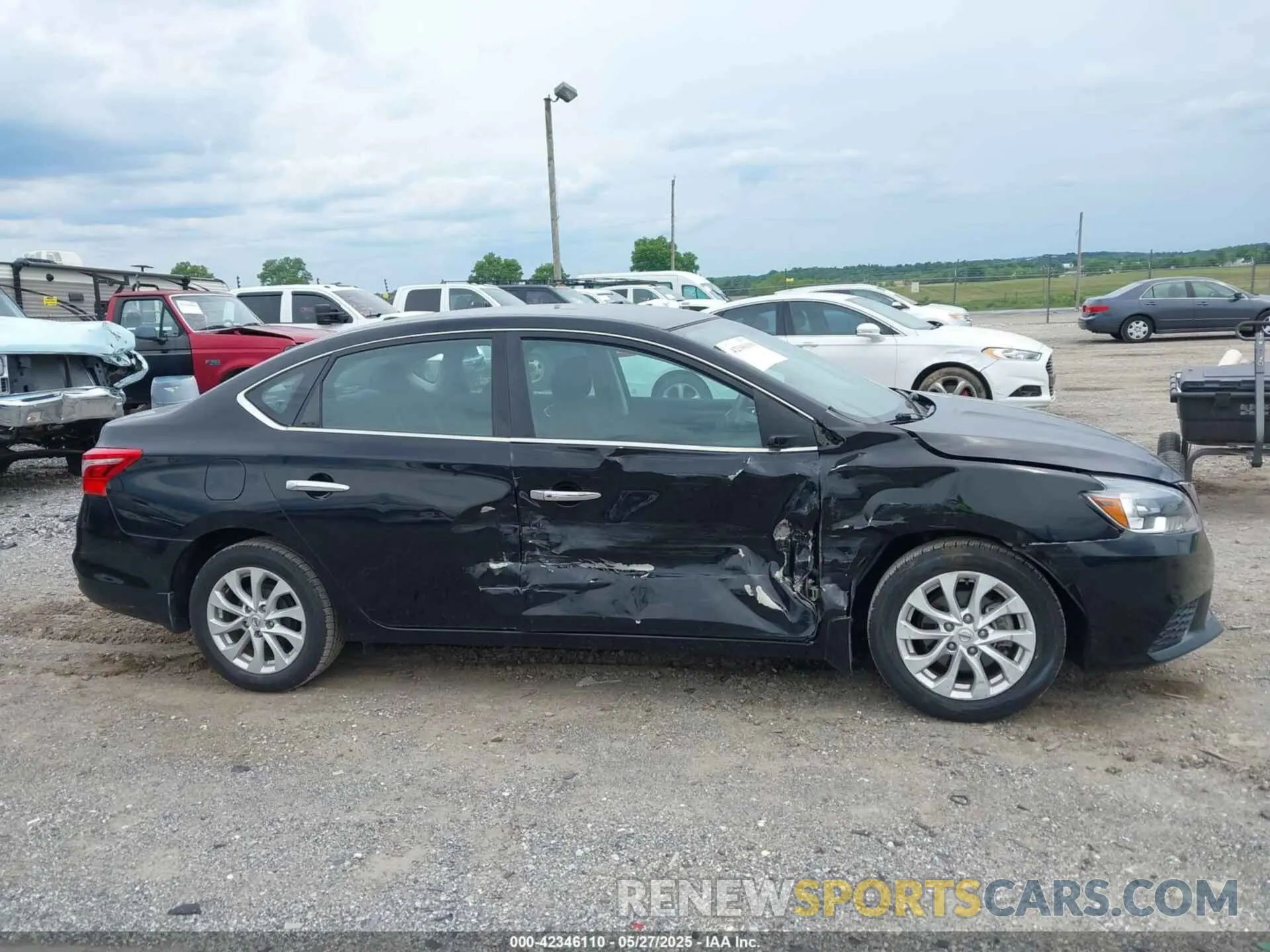 13 Photograph of a damaged car 3N1AB7AP3KL620627 NISSAN SENTRA 2019