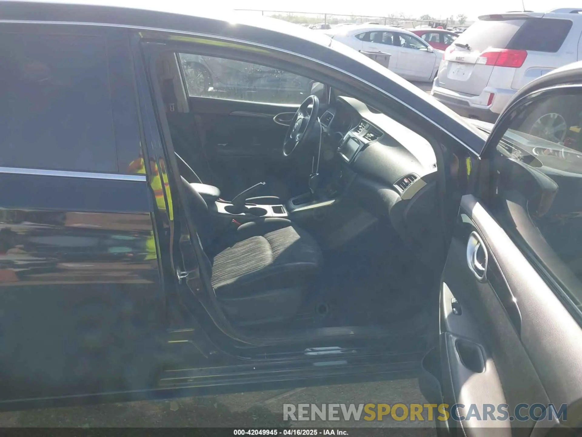 5 Photograph of a damaged car 3N1AB7AP3KY218433 NISSAN SENTRA 2019