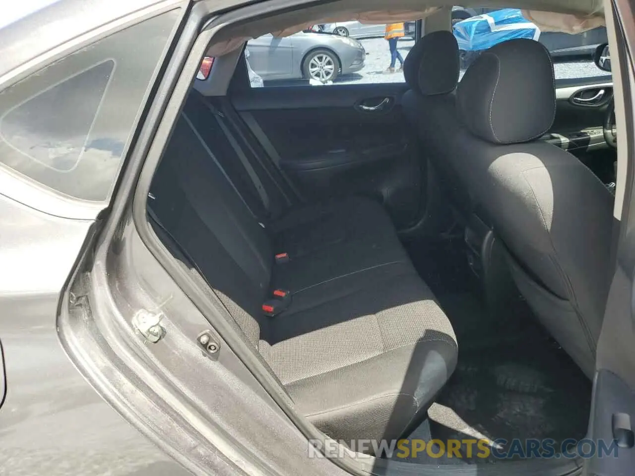 10 Photograph of a damaged car 3N1AB7AP3KY233322 NISSAN SENTRA 2019