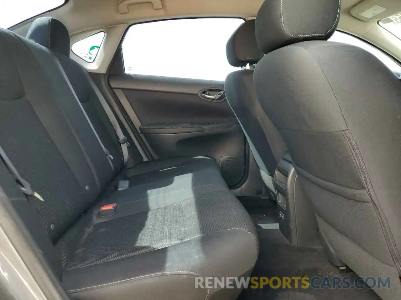 10 Photograph of a damaged car 3N1AB7AP3KY236382 NISSAN SENTRA 2019