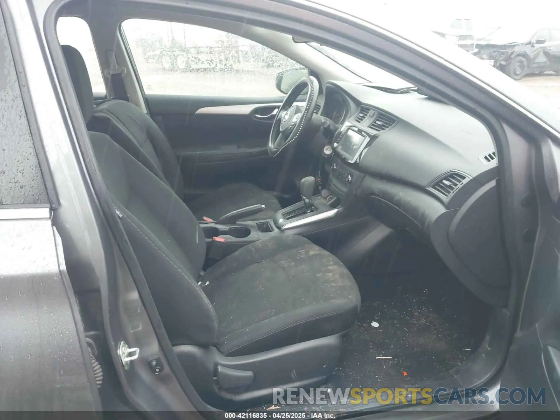 5 Photograph of a damaged car 3N1AB7AP3KY311503 NISSAN SENTRA 2019