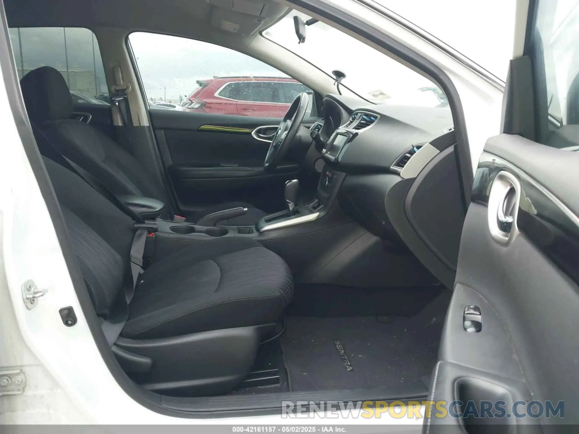 5 Photograph of a damaged car 3N1AB7AP3KY333470 NISSAN SENTRA 2019