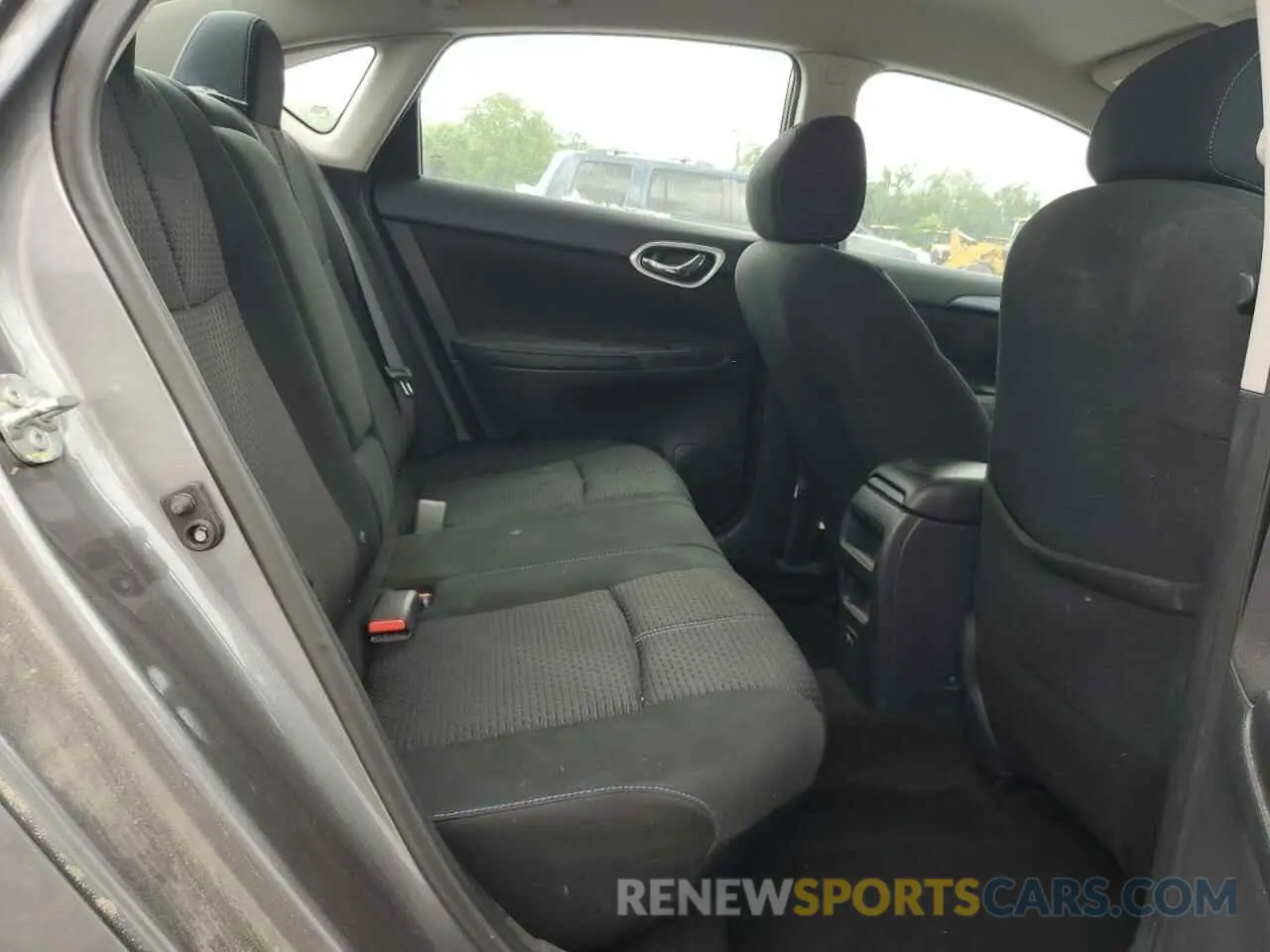 10 Photograph of a damaged car 3N1AB7AP3KY346607 NISSAN SENTRA 2019