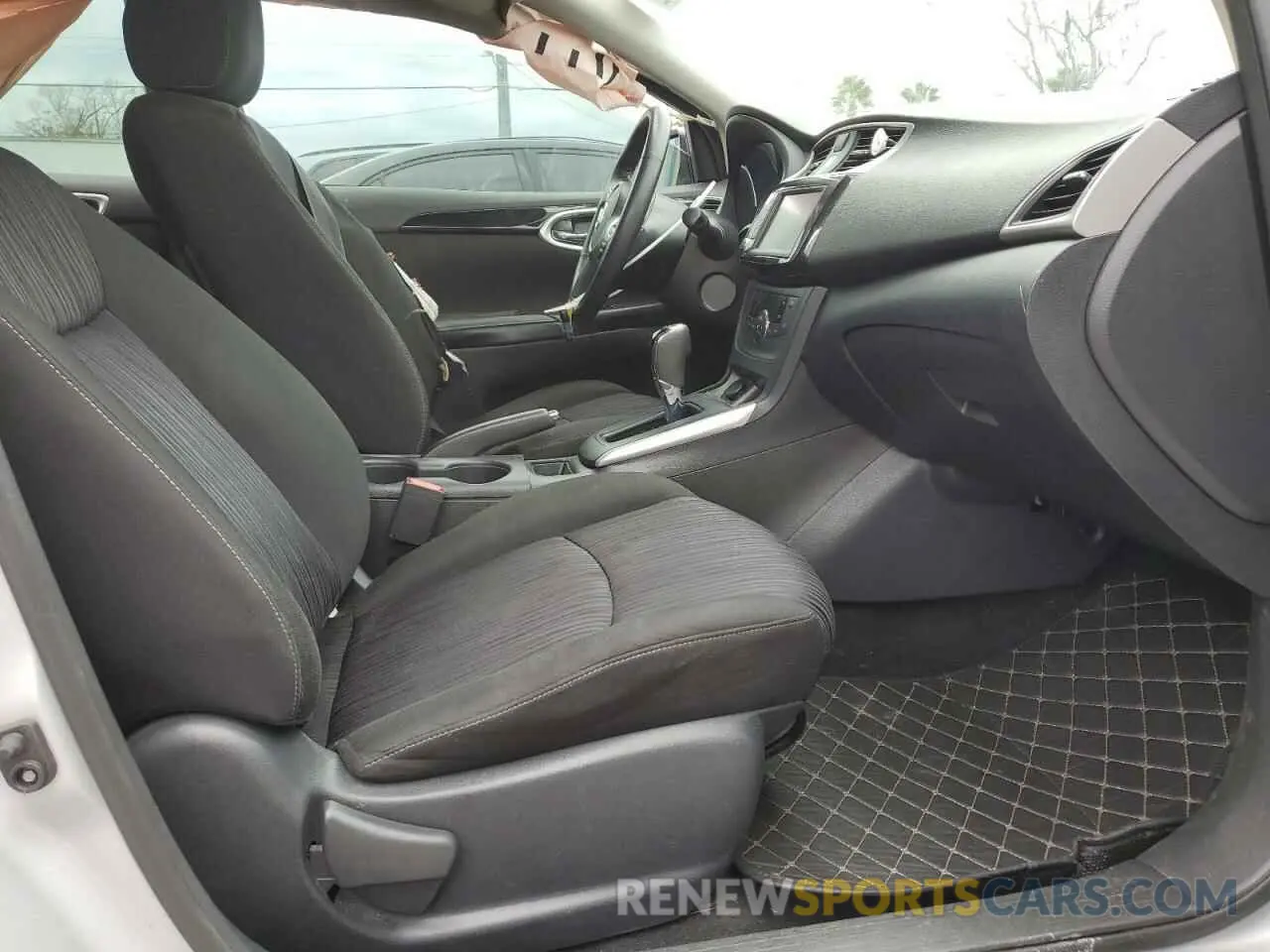 7 Photograph of a damaged car 3N1AB7AP3KY349135 NISSAN SENTRA 2019