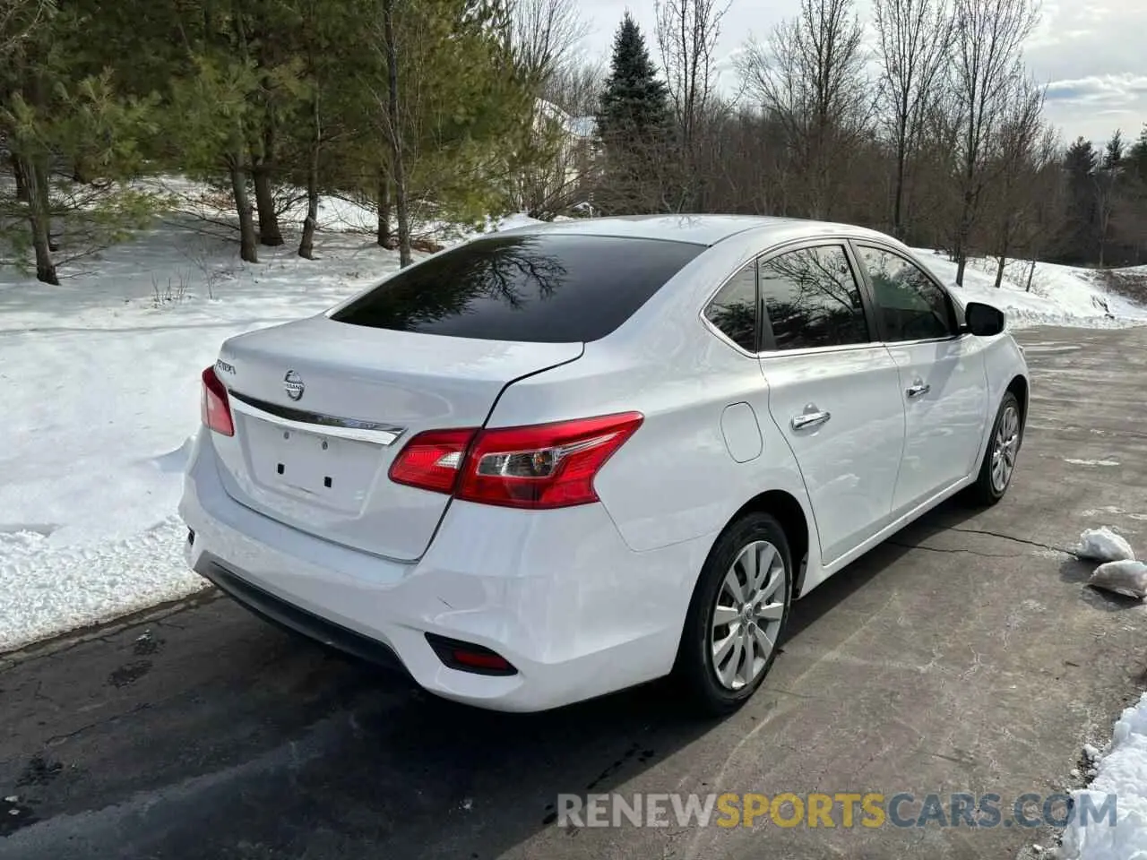4 Photograph of a damaged car 3N1AB7AP3KY372768 NISSAN SENTRA 2019