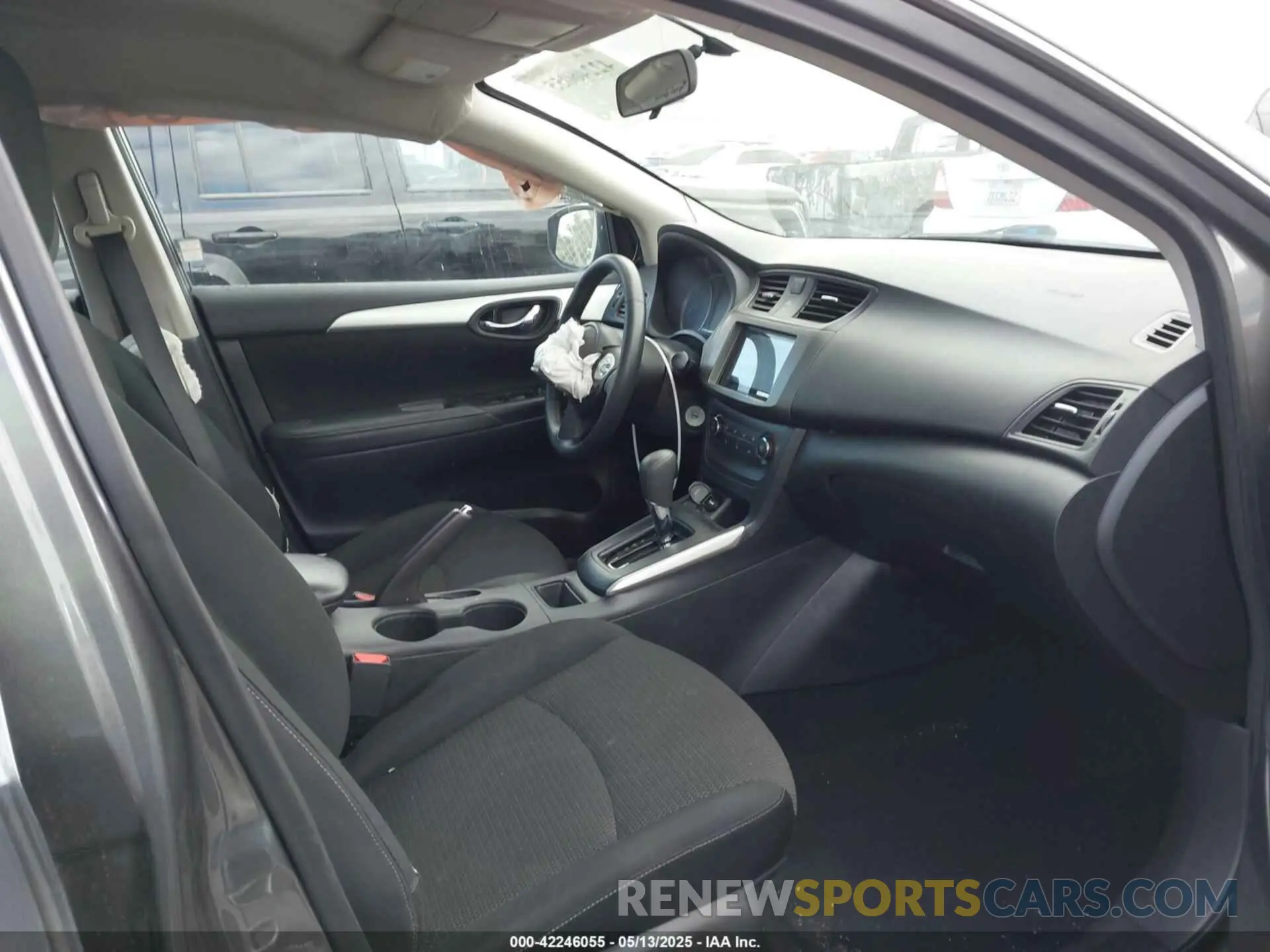 5 Photograph of a damaged car 3N1AB7AP3KY426487 NISSAN SENTRA 2019