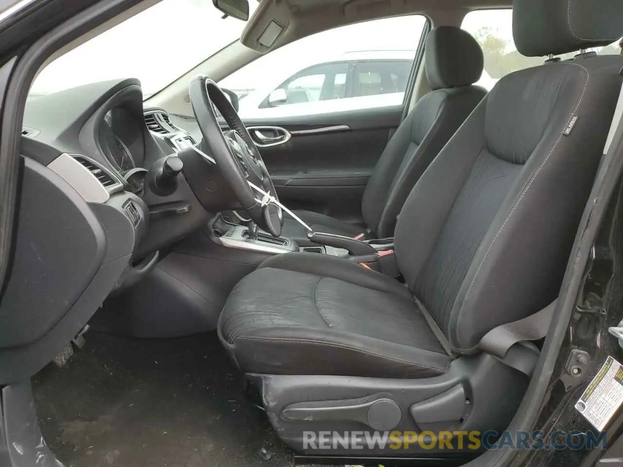 7 Photograph of a damaged car 3N1AB7AP4KL605618 NISSAN SENTRA 2019